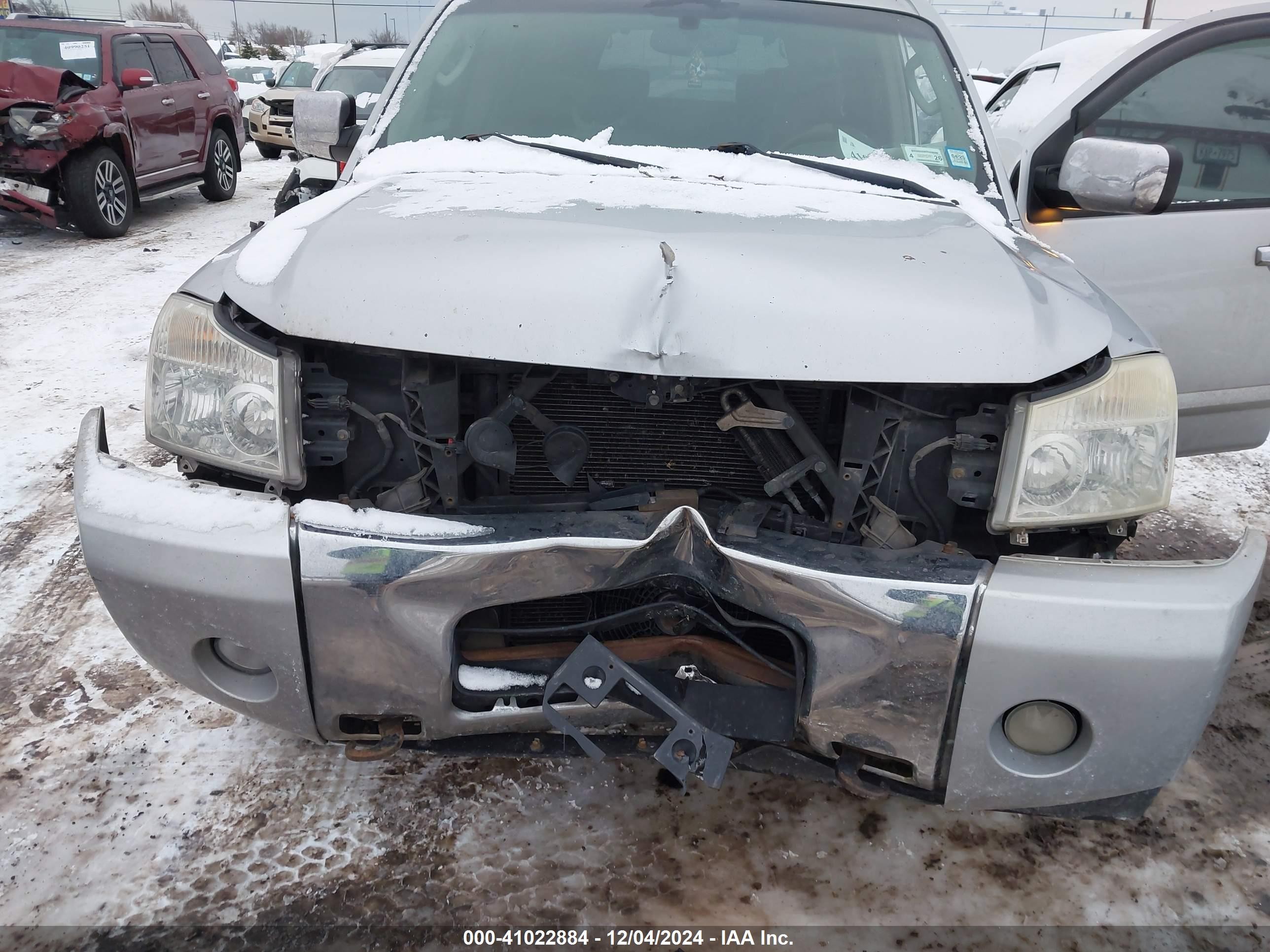 2004 Nissan Pathfinder Armada Le Серебряный vin: 5N1AA08B44N738623