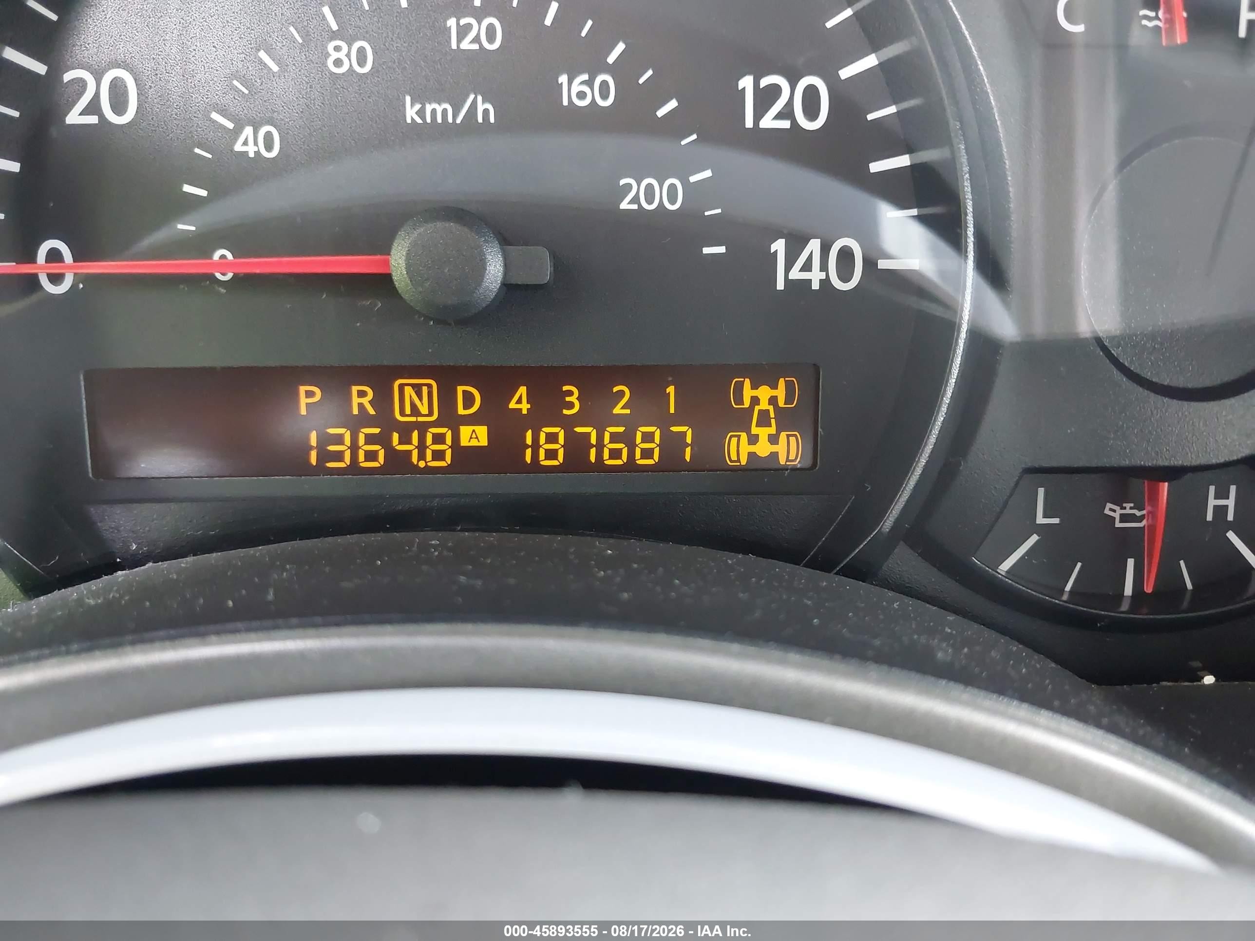 2005 Nissan Armada Se Белый vin: 5N1AA08B45N721564