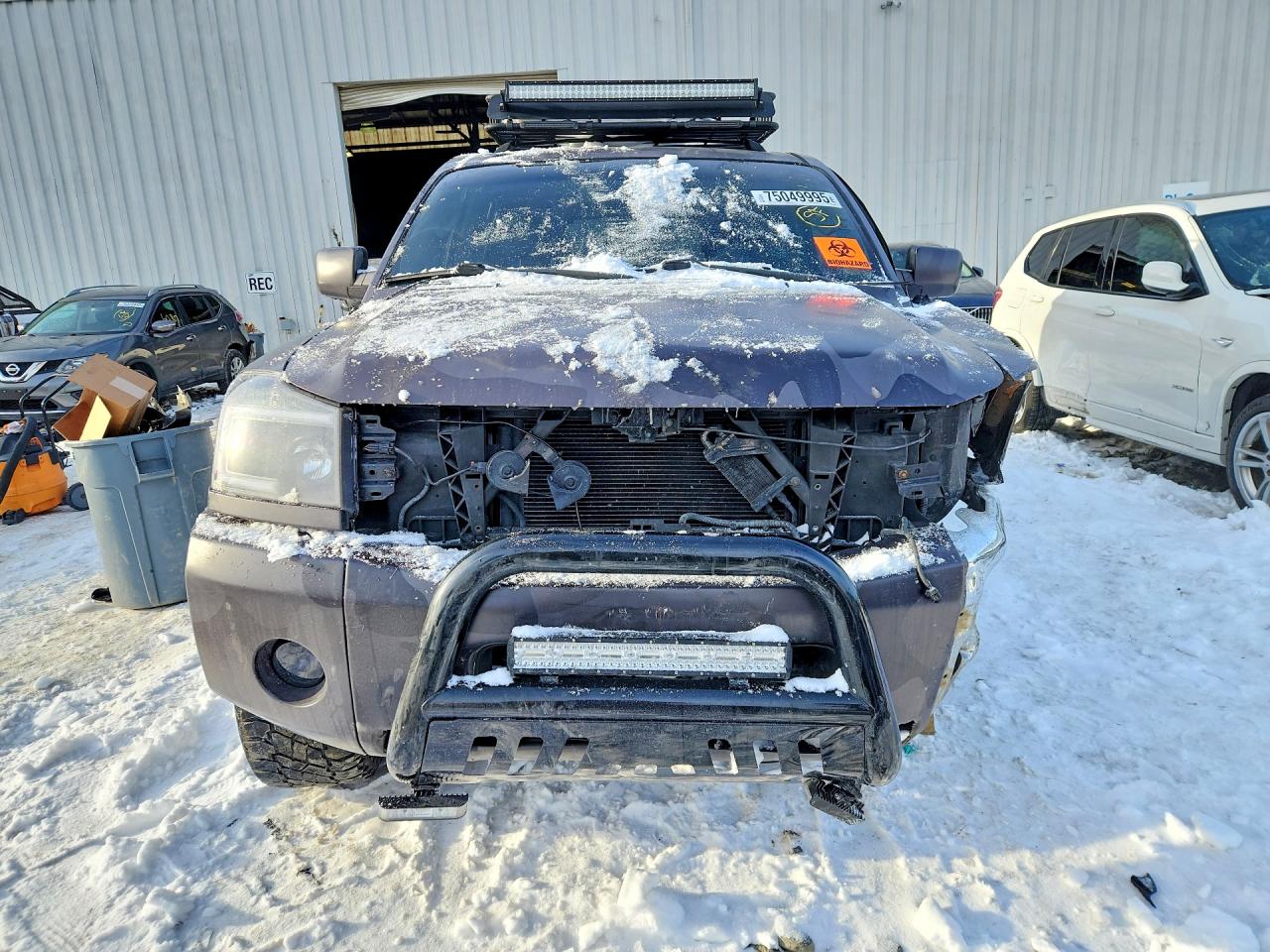 2004 Nissan Armada Se Two Tone vin: 5N1AA08B74N701873