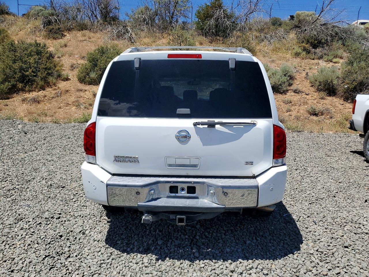 2004 Nissan Armada Se White vin: 5N1AA08B84N735353