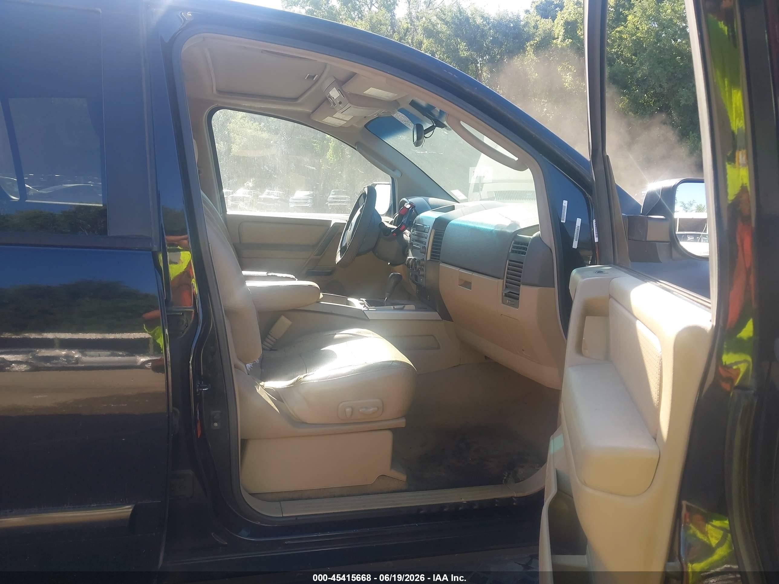 2005 Nissan Armada Le Black vin: 5N1AA08B85N709739