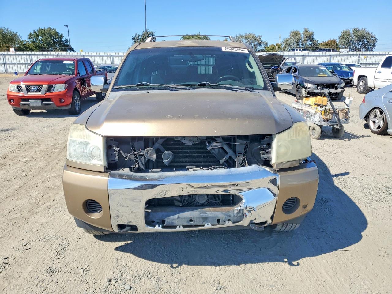 2005 Nissan Armada Se Gold vin: 5N1AA08B95N707918