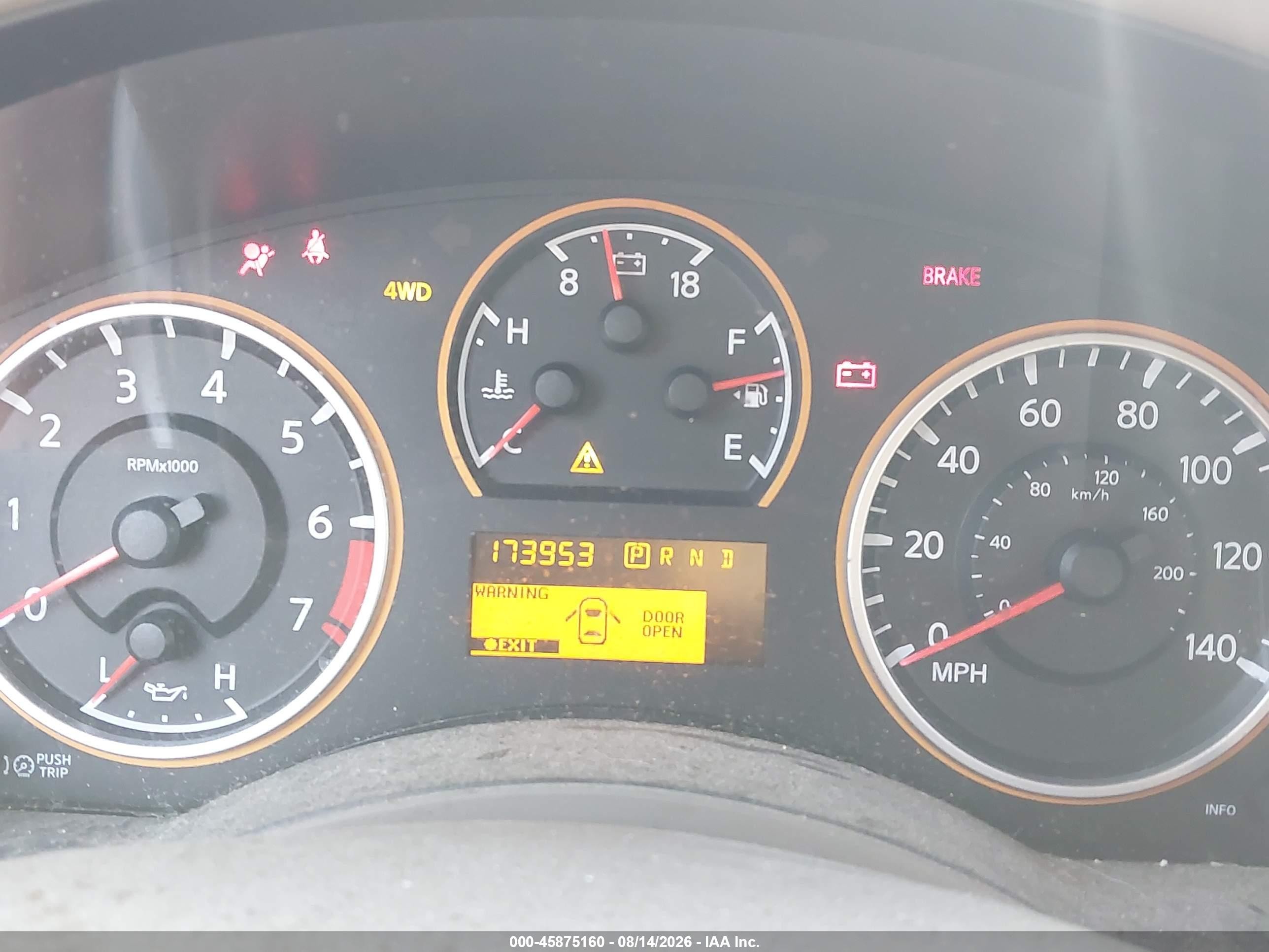 2008 Nissan Armada Se White vin: 5N1AA08C08N607056