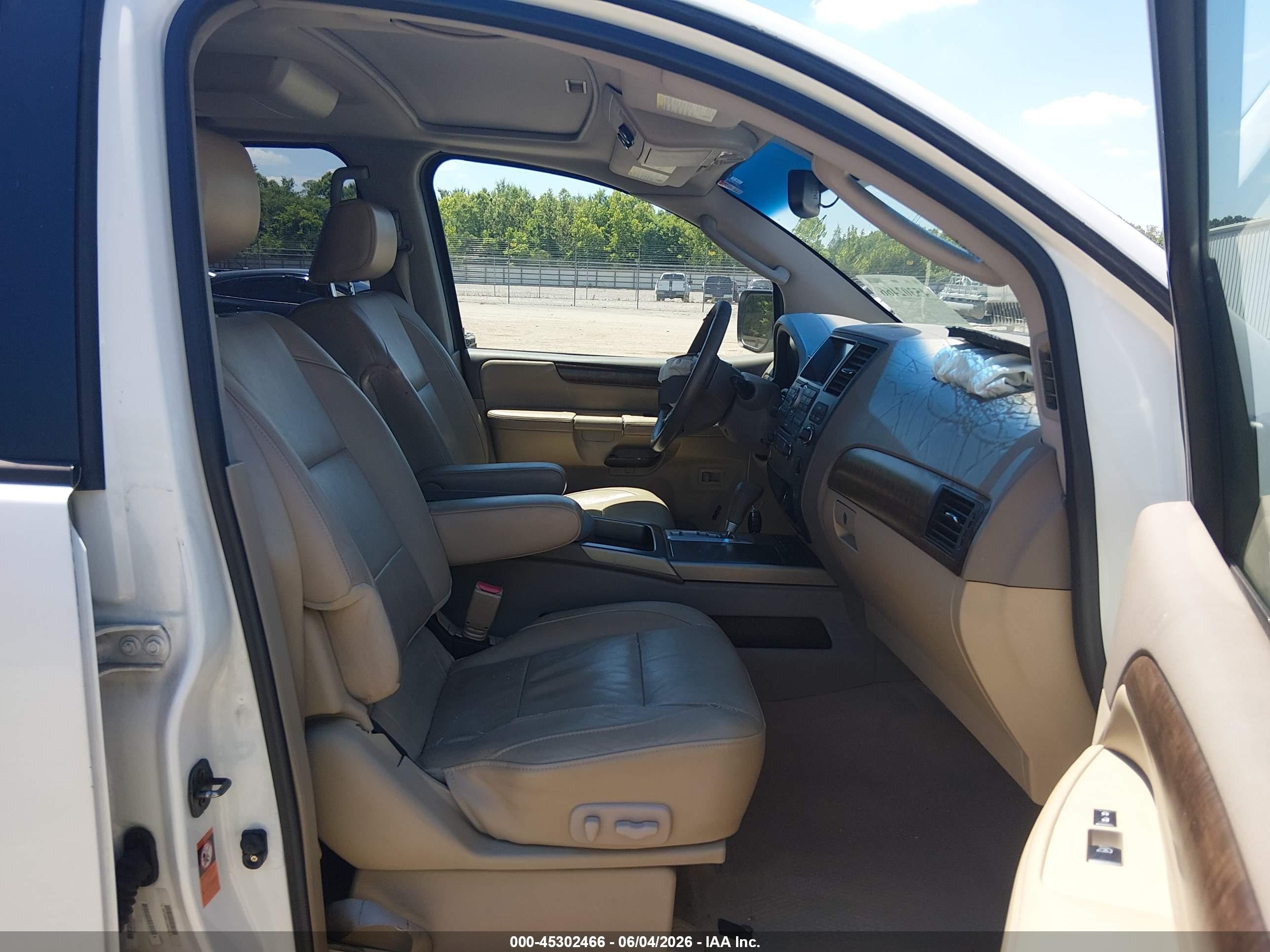 2008 Nissan Armada Le White vin: 5N1AA08C58N628744
