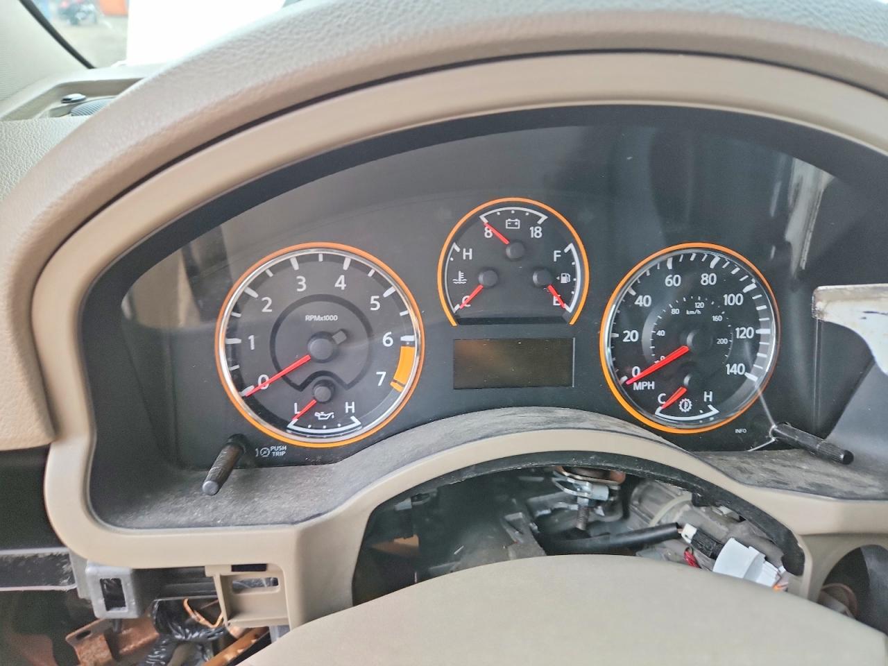 2009 Nissan Armada Se White vin: 5N1AA08C59N601111