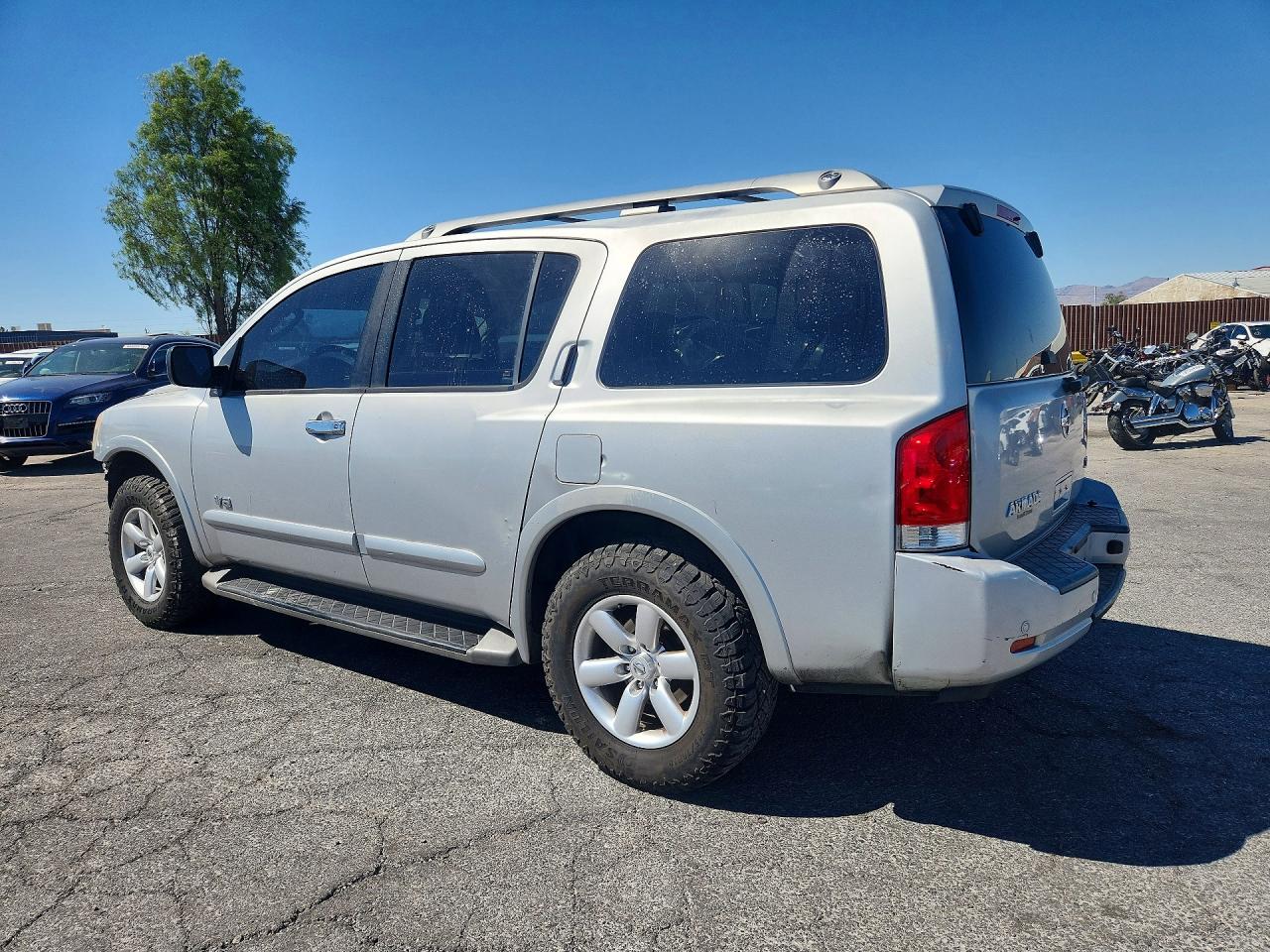 2008 Nissan Armada Silver vin: 5N1AA08D88N613910