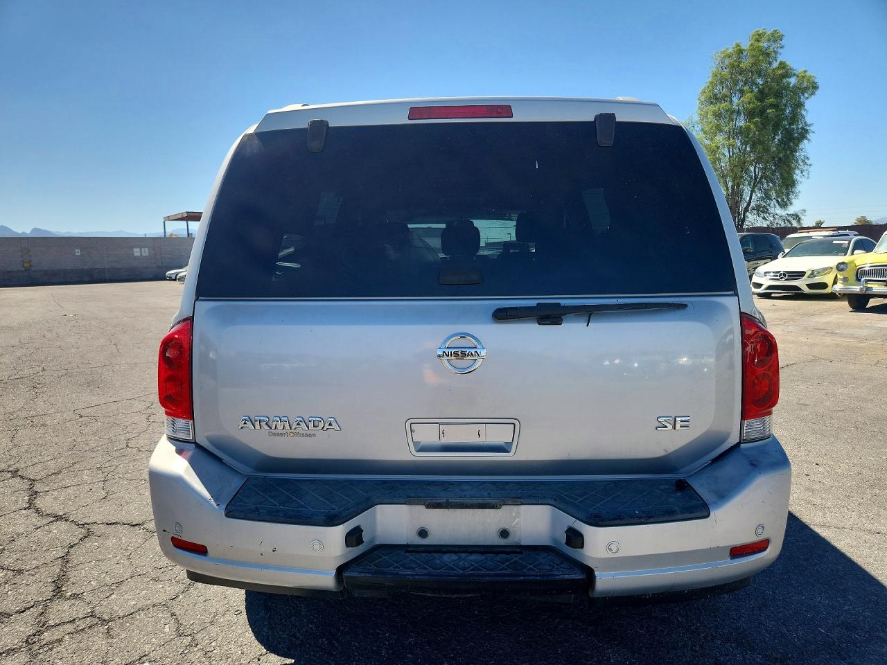 2008 Nissan Armada Silver vin: 5N1AA08D88N613910