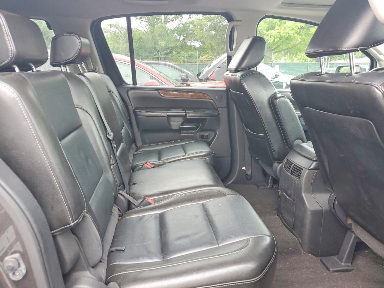 2011 Nissan Armada Sv Gray vin: 5N1AA0NC2BN619673