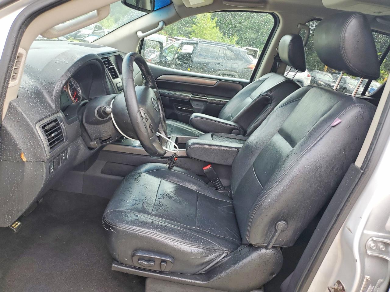 2013 Nissan Armada Sv Silver vin: 5N1AA0NC2DN608126