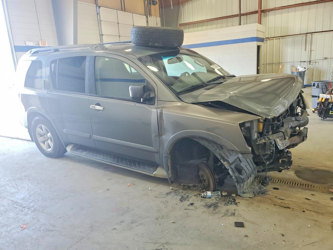 2015 Nissan Armada Sv Серый vin: 5N1AA0NC2FN600322