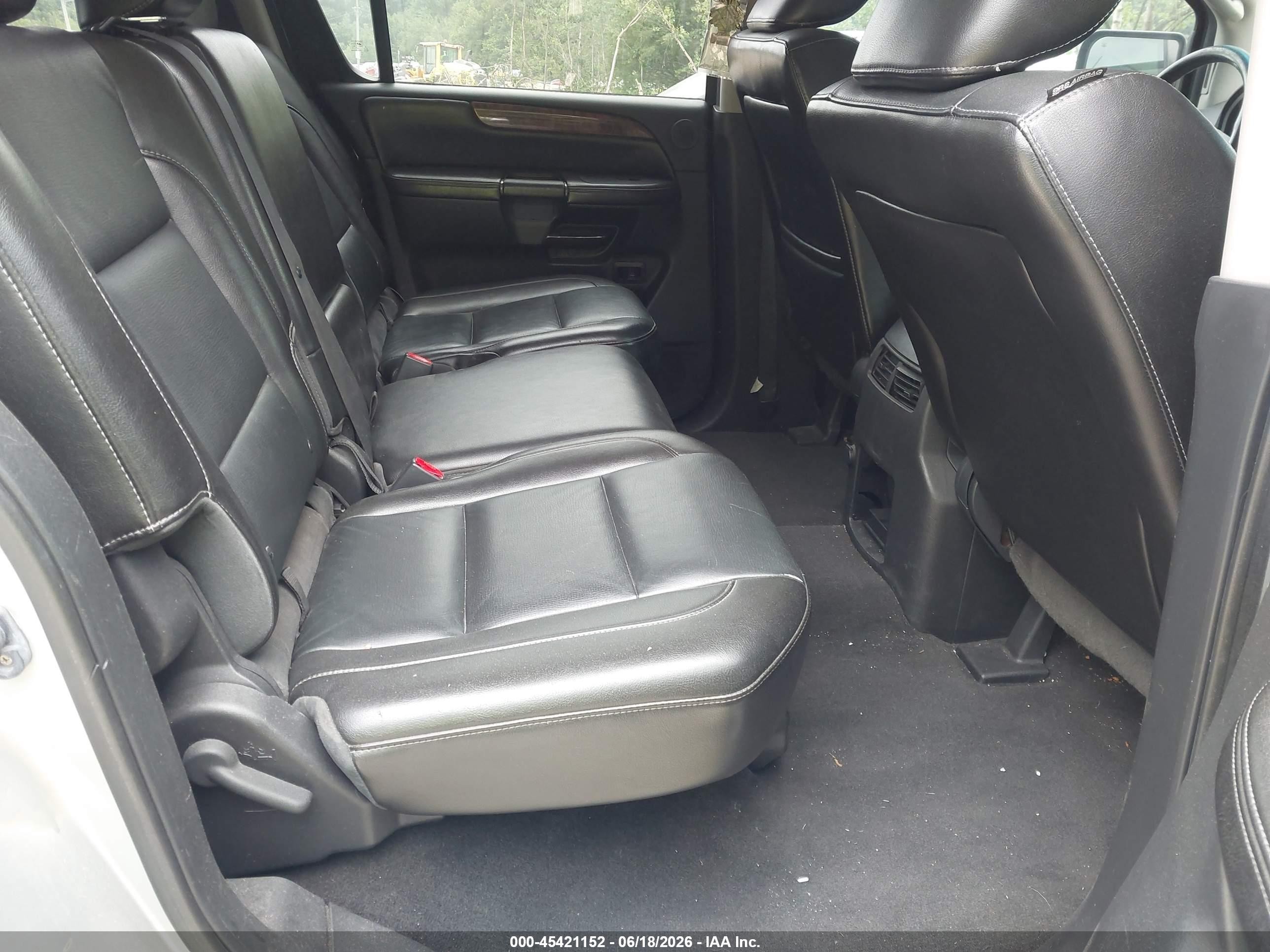 2011 Nissan Armada Platinum Silver vin: 5N1AA0NC3BN619505
