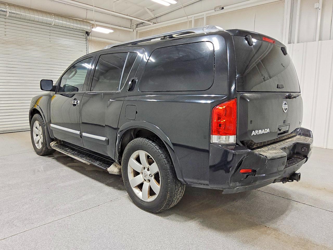 2011 Nissan Armada Sv Черный vin: 5N1AA0NC4BN603801