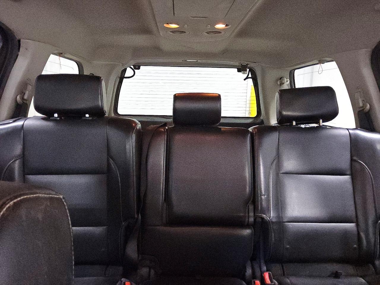 2011 Nissan Armada Sv Черный vin: 5N1AA0NC4BN603801