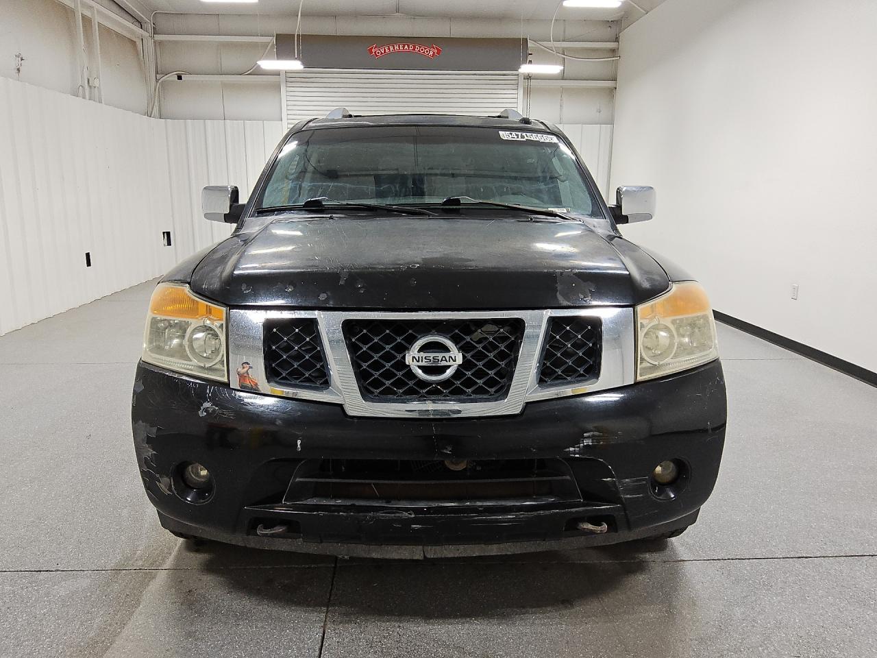 2011 Nissan Armada Sv Черный vin: 5N1AA0NC4BN603801 Damage: Front Bumper/Cover, Previous Repair, Substandard Repair