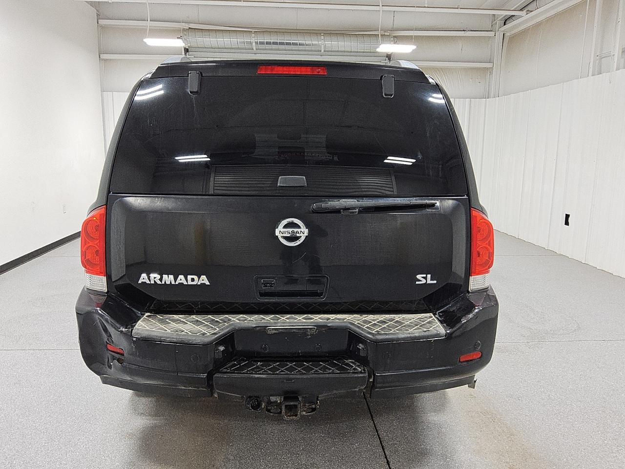 2011 Nissan Armada Sv Черный vin: 5N1AA0NC4BN603801 Damage: Left Rear Marker Lamp, Broken, Replacement Required