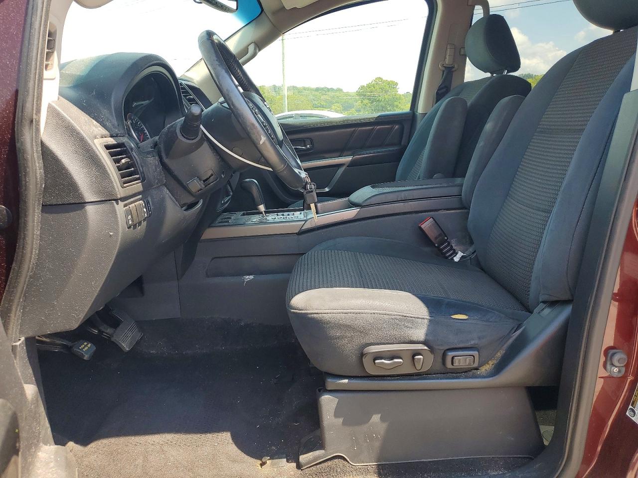 2015 Nissan Armada Sv Burgundy vin: 5N1AA0NC5FN617048