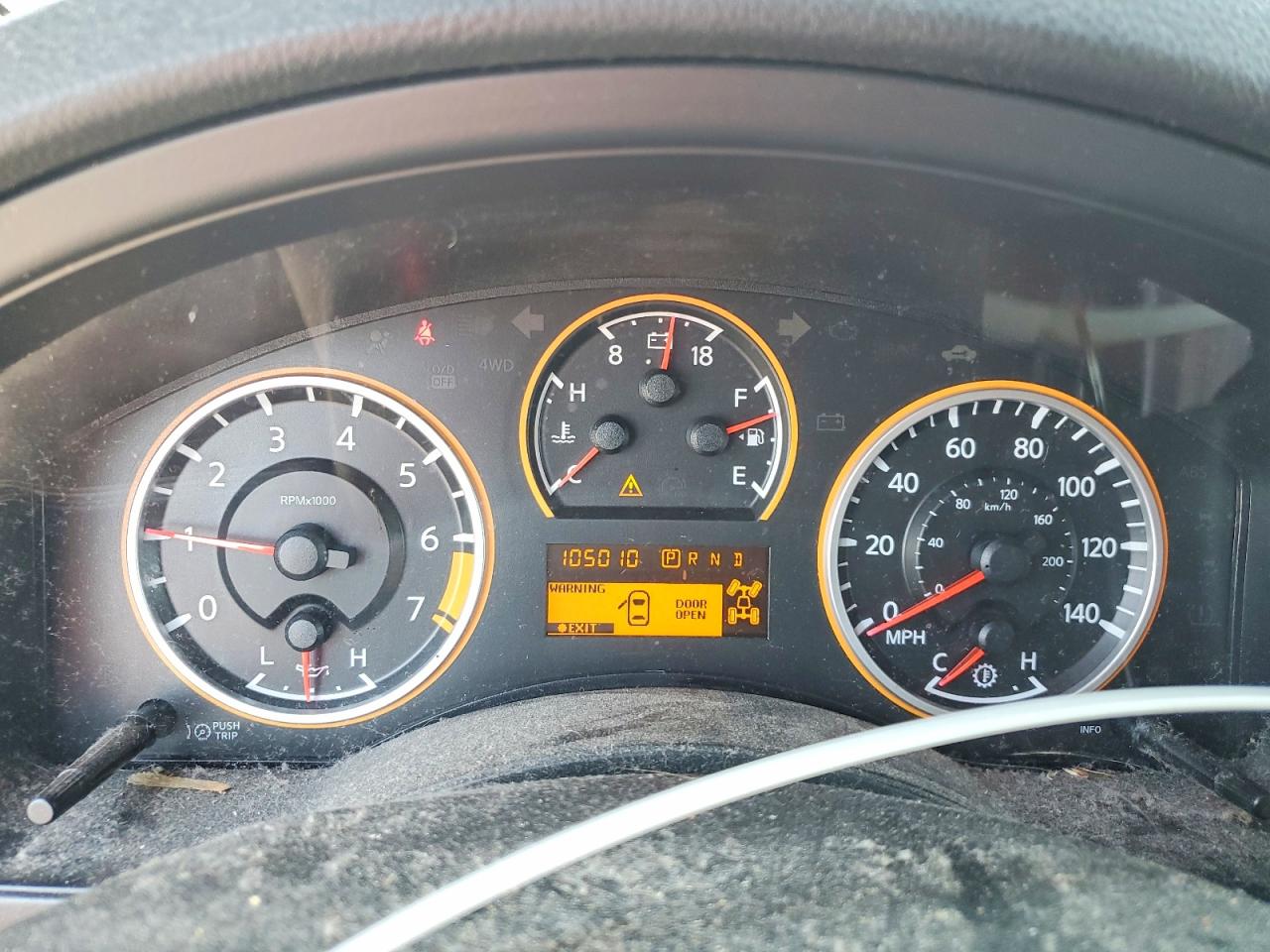 2015 Nissan Armada Sv Burgundy vin: 5N1AA0NC5FN617048