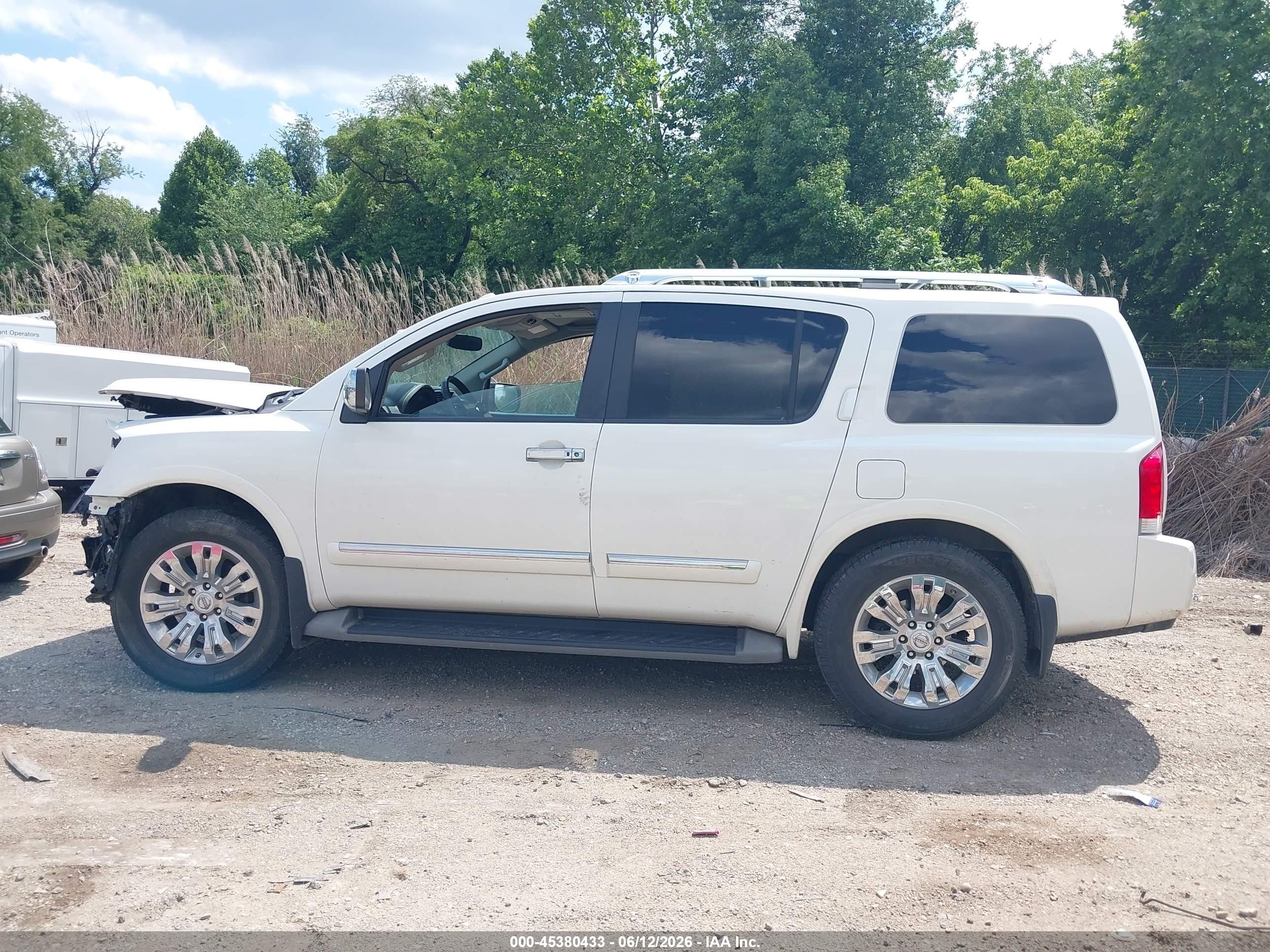 2015 Nissan Armada Platinum White vin: 5N1AA0NC5FN622346