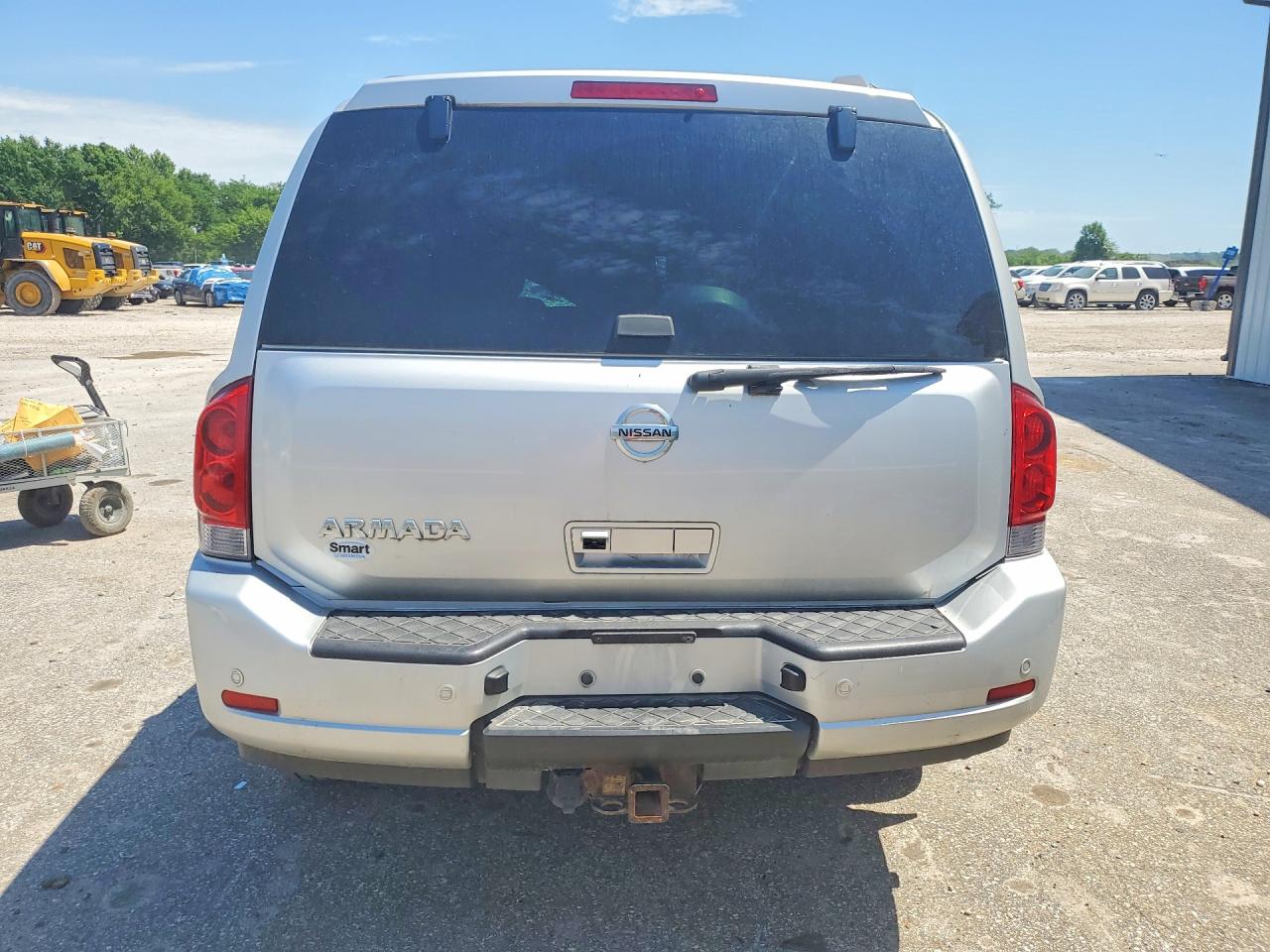 2013 Nissan Armada Sv Silver vin: 5N1AA0NC6DN608369