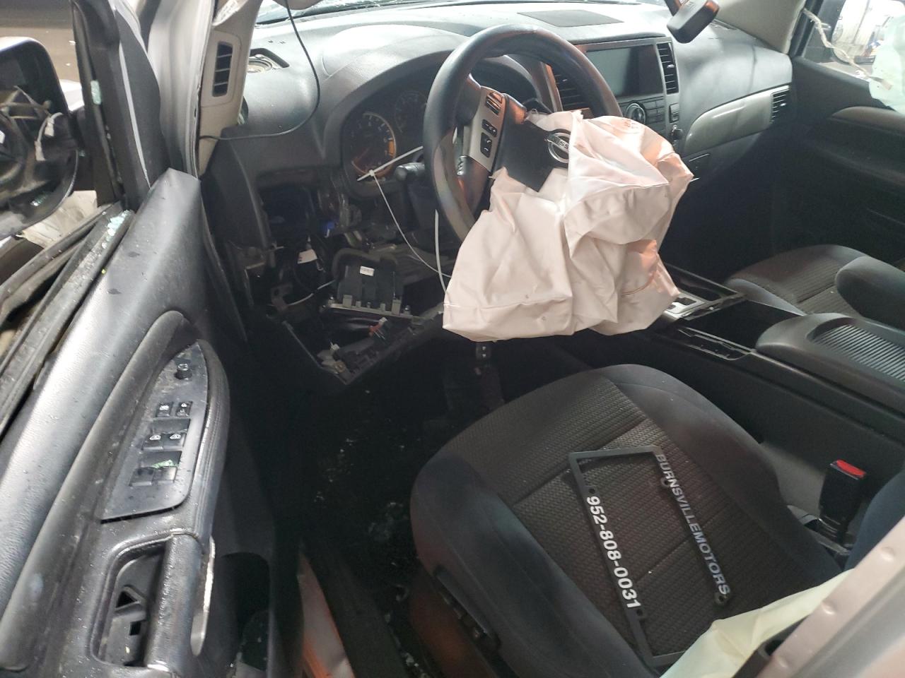 2013 Nissan Armada Sv Серебряный vin: 5N1AA0NC6DN609263