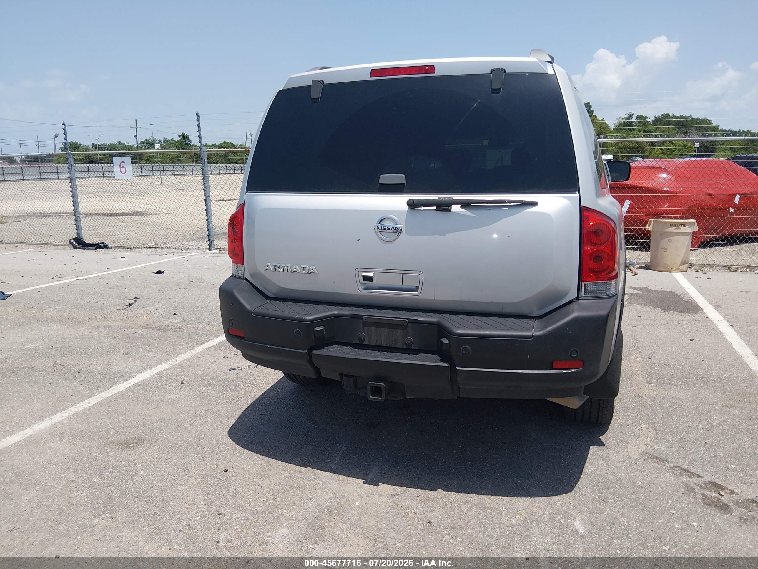 2013 Nissan Armada Sv Silver vin: 5N1AA0NC7DN608266