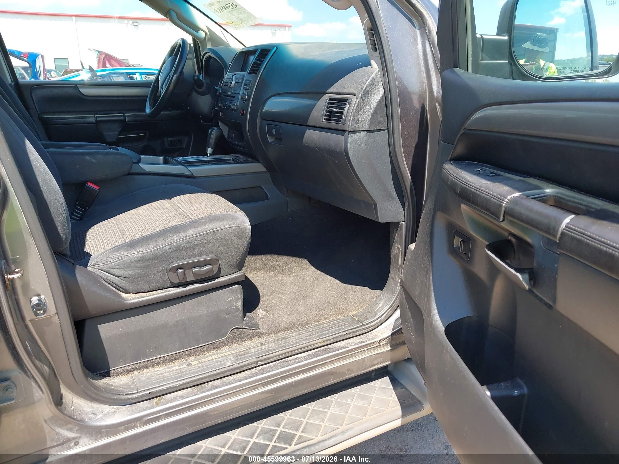 2013 Nissan Armada Sv Black vin: 5N1AA0NC8DN603674