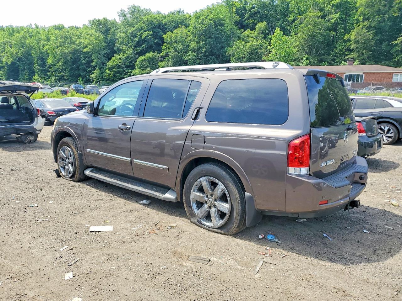2014 Nissan Armada Platinum Brown vin: 5N1AA0NCXEN602463