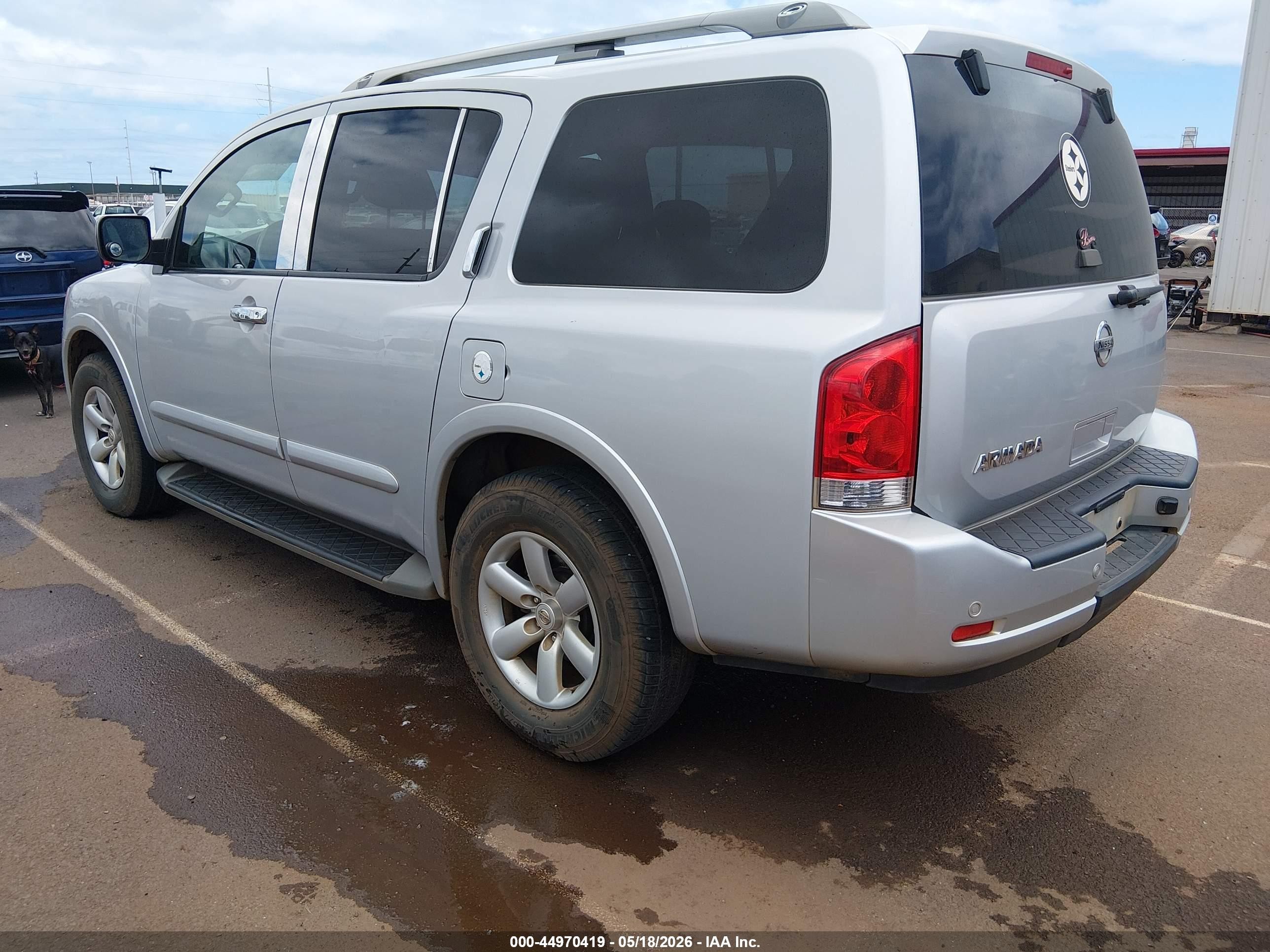 2015 Nissan Armada Sv Серебряный vin: 5N1AA0ND0FN616625