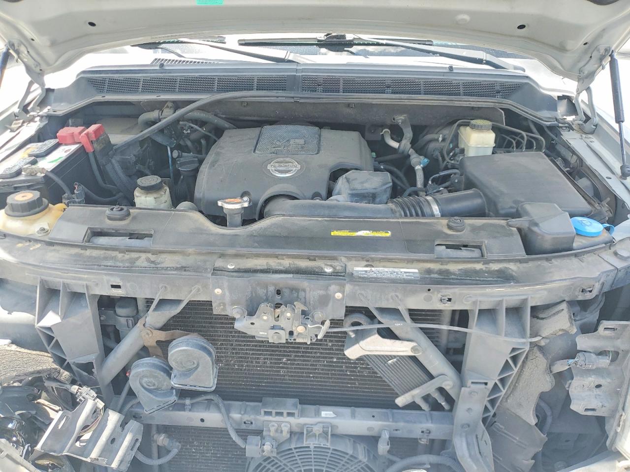 2015 Nissan Armada Sv Silver vin: 5N1AA0ND1FN607397
