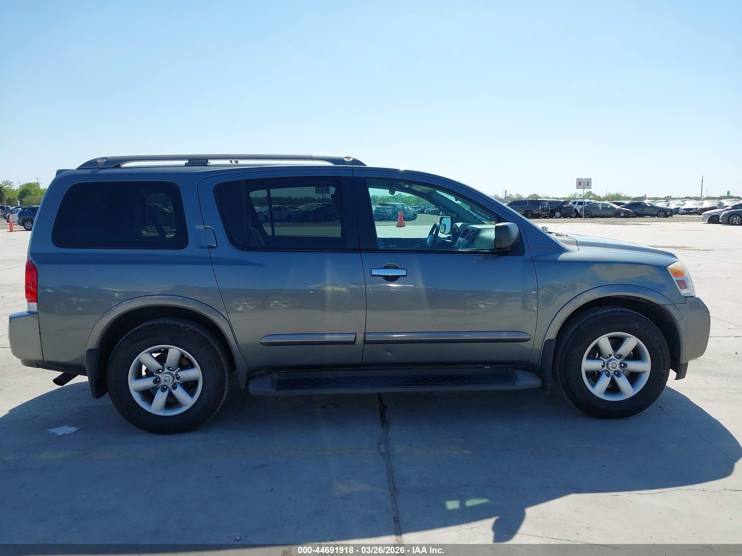 2015 Nissan Armada Sv Серый vin: 5N1AA0ND1FN623292