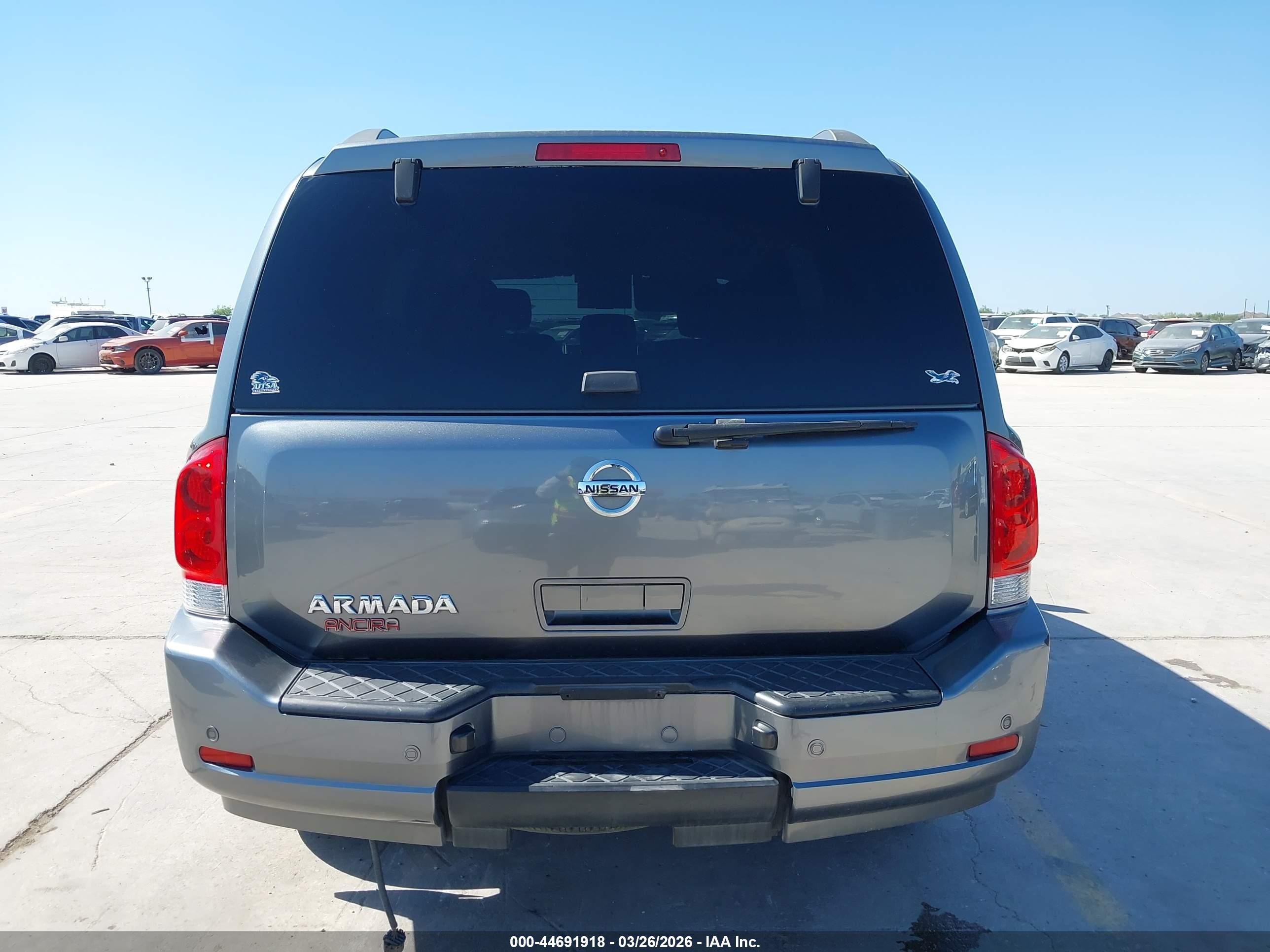 2015 Nissan Armada Sv Серый vin: 5N1AA0ND1FN623292