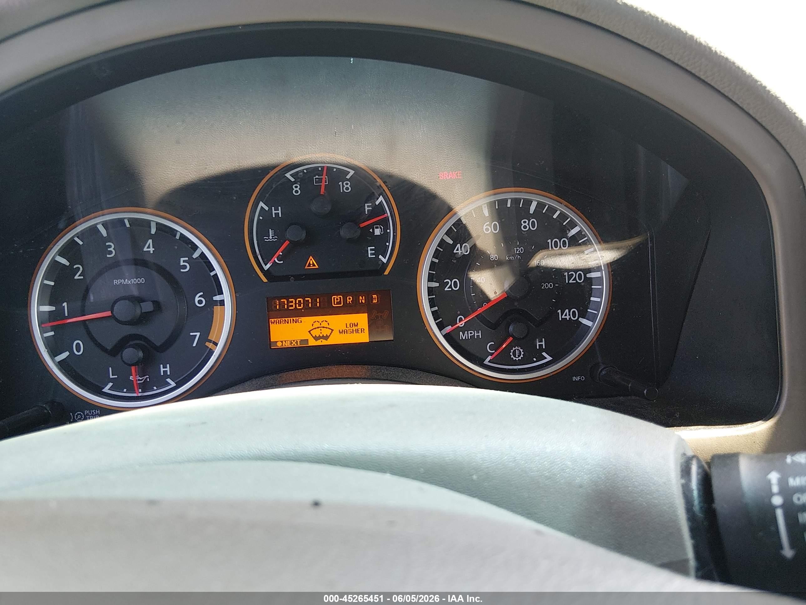 2015 Nissan Armada Sv Brown vin: 5N1AA0ND3FN607661