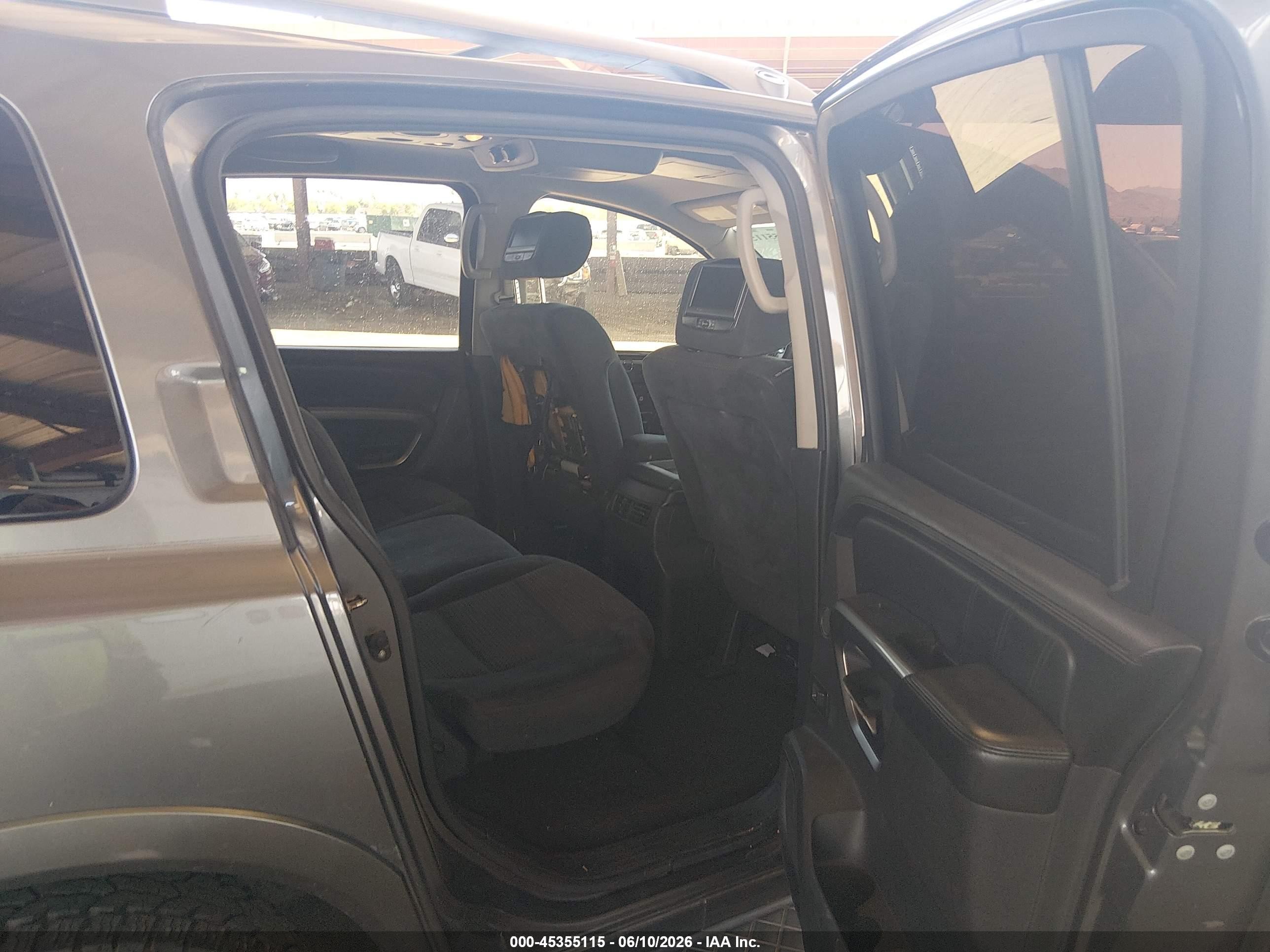 2015 Nissan Armada Sv Gray vin: 5N1AA0ND4FN622167