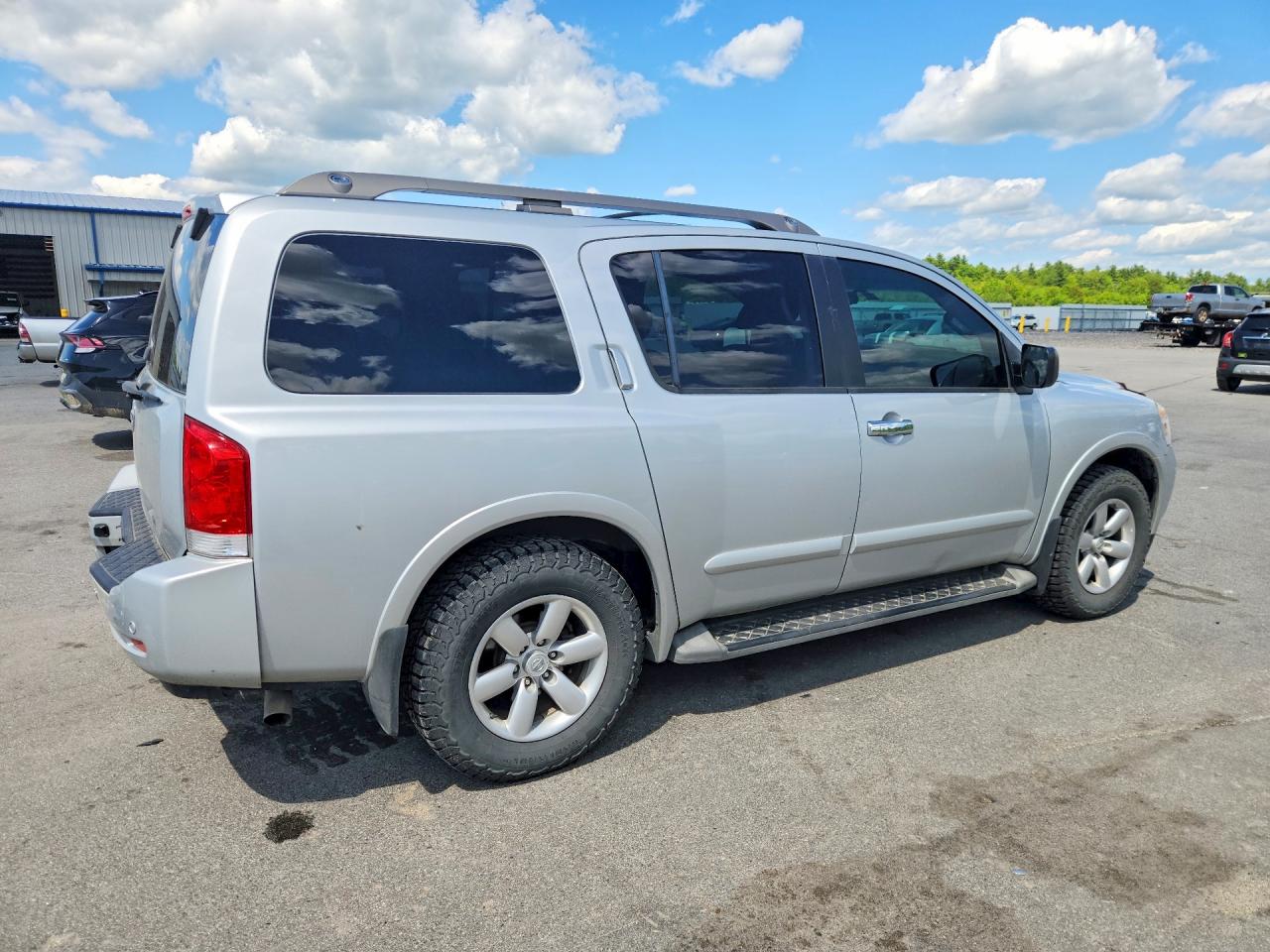2015 Nissan Armada Sv Silver vin: 5N1AA0ND5FN609962