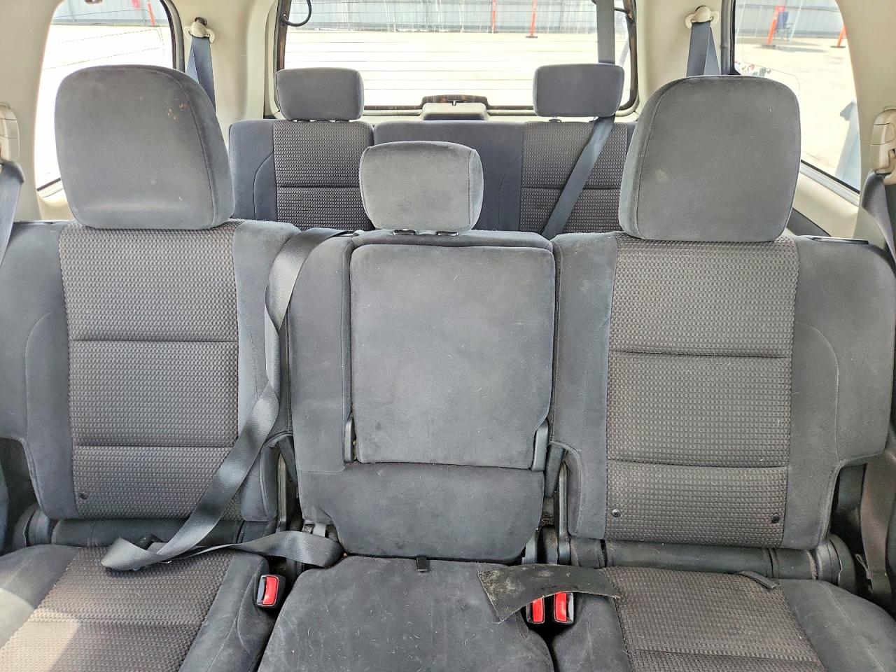 2015 Nissan Armada Sv Silver vin: 5N1AA0ND5FN609962