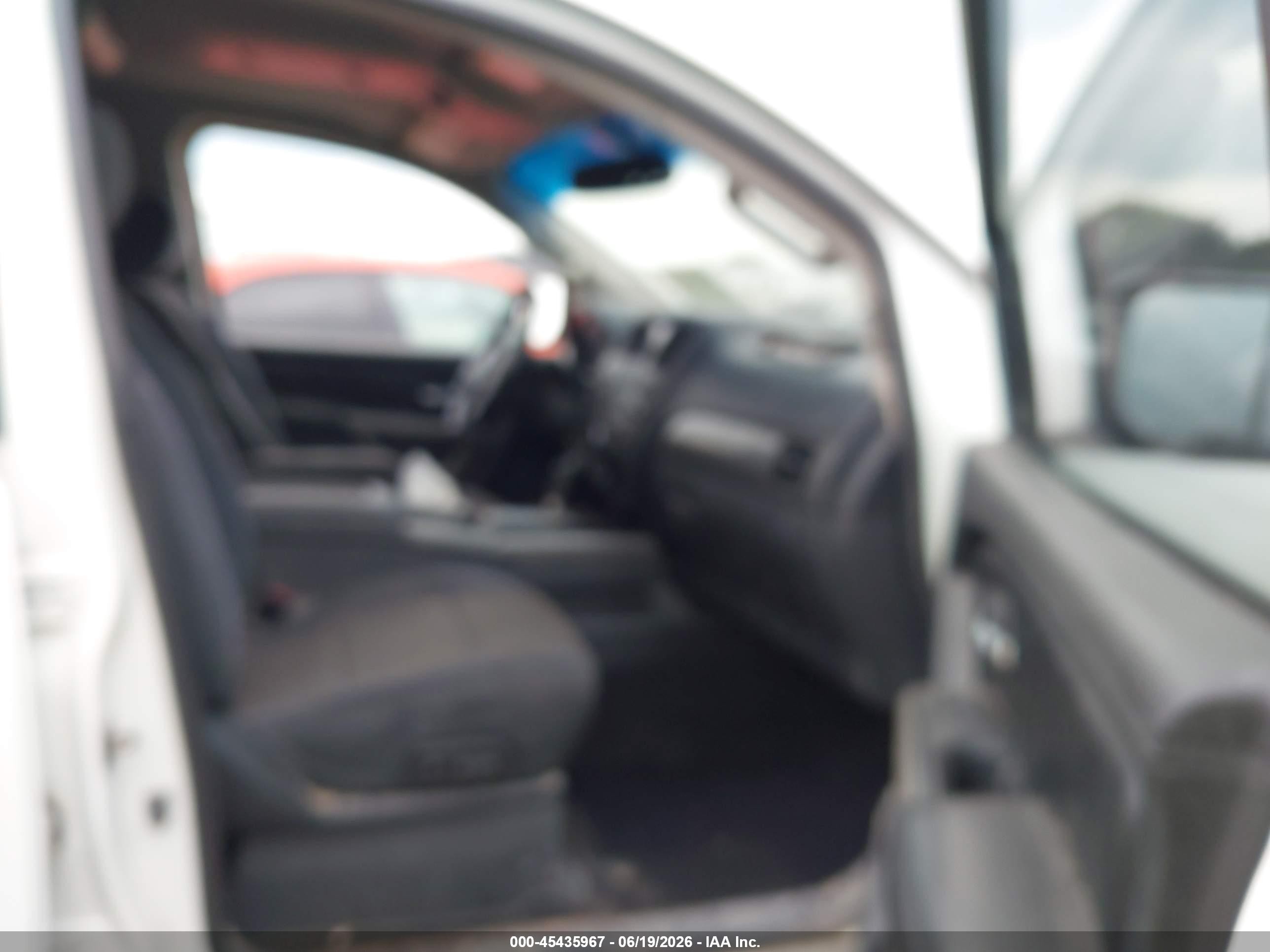 2015 Nissan Armada Sv White vin: 5N1AA0ND6FN604477