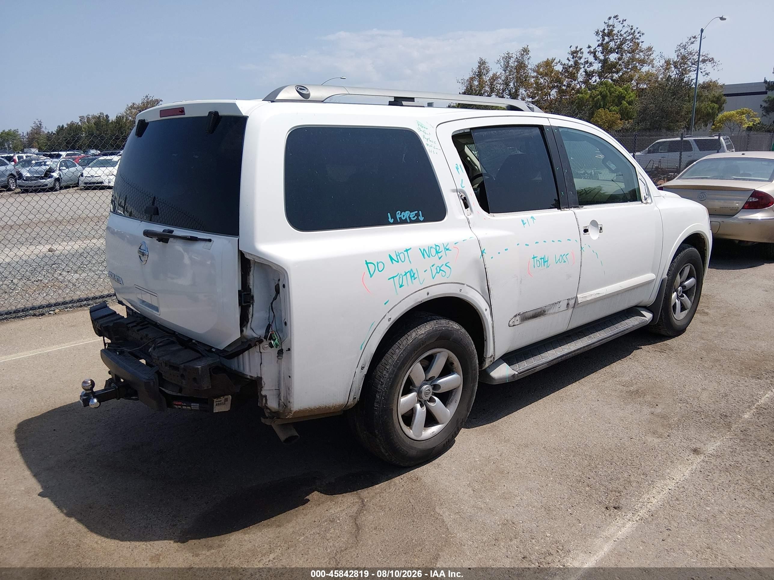 2013 Nissan Armada Sv White vin: 5N1AA0ND7DN602184