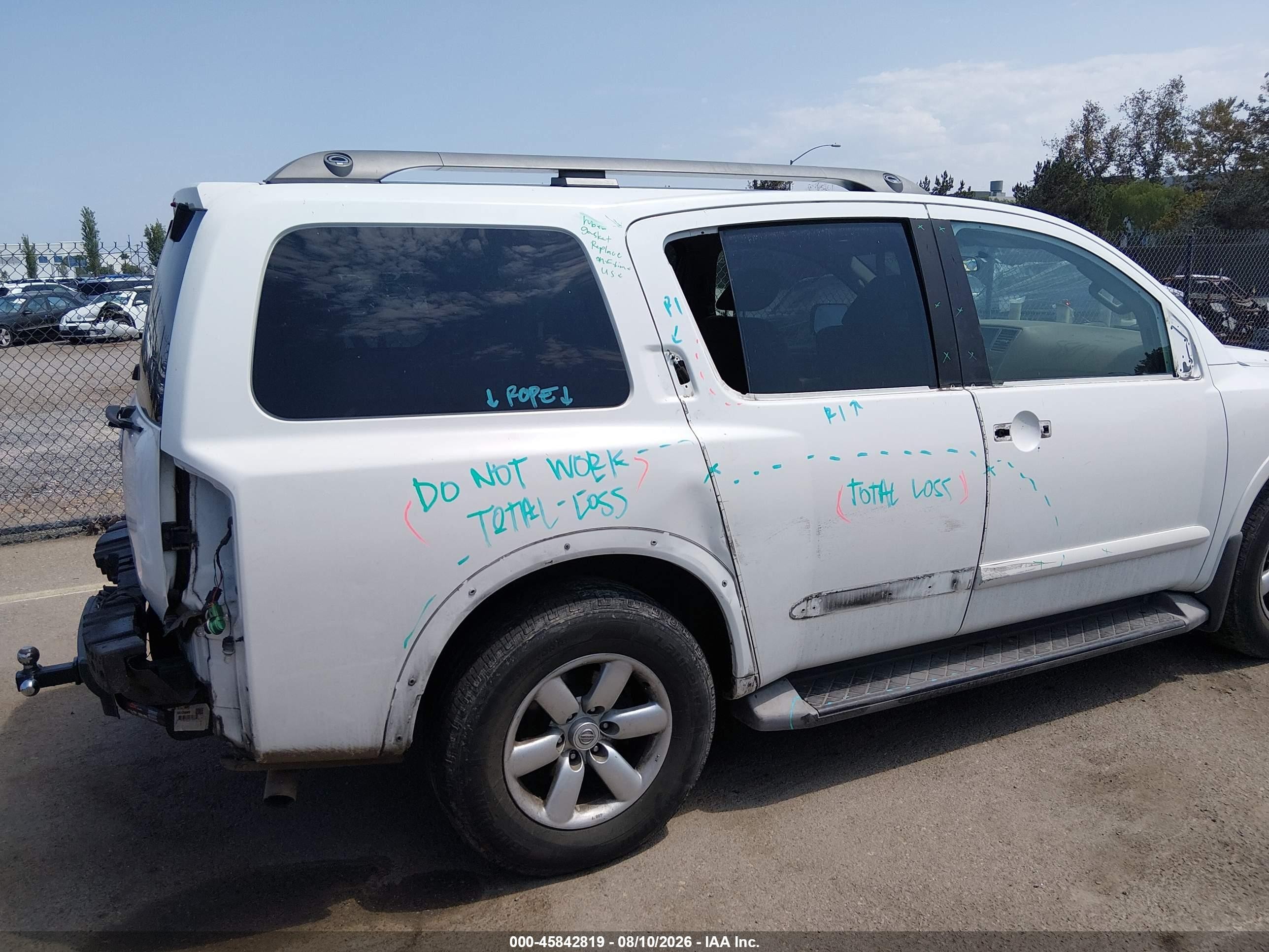 2013 Nissan Armada Sv White vin: 5N1AA0ND7DN602184