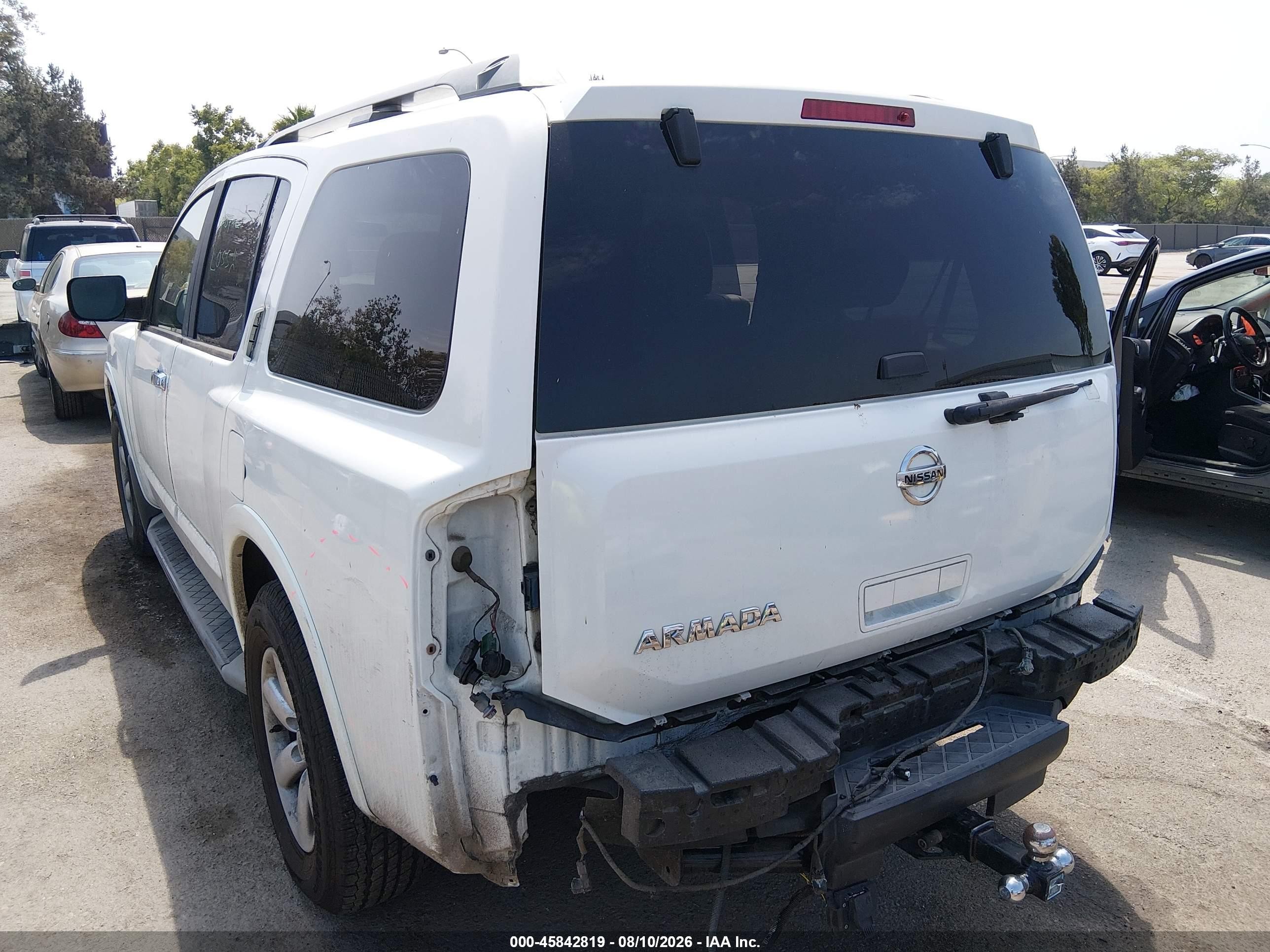 2013 Nissan Armada Sv White vin: 5N1AA0ND7DN602184