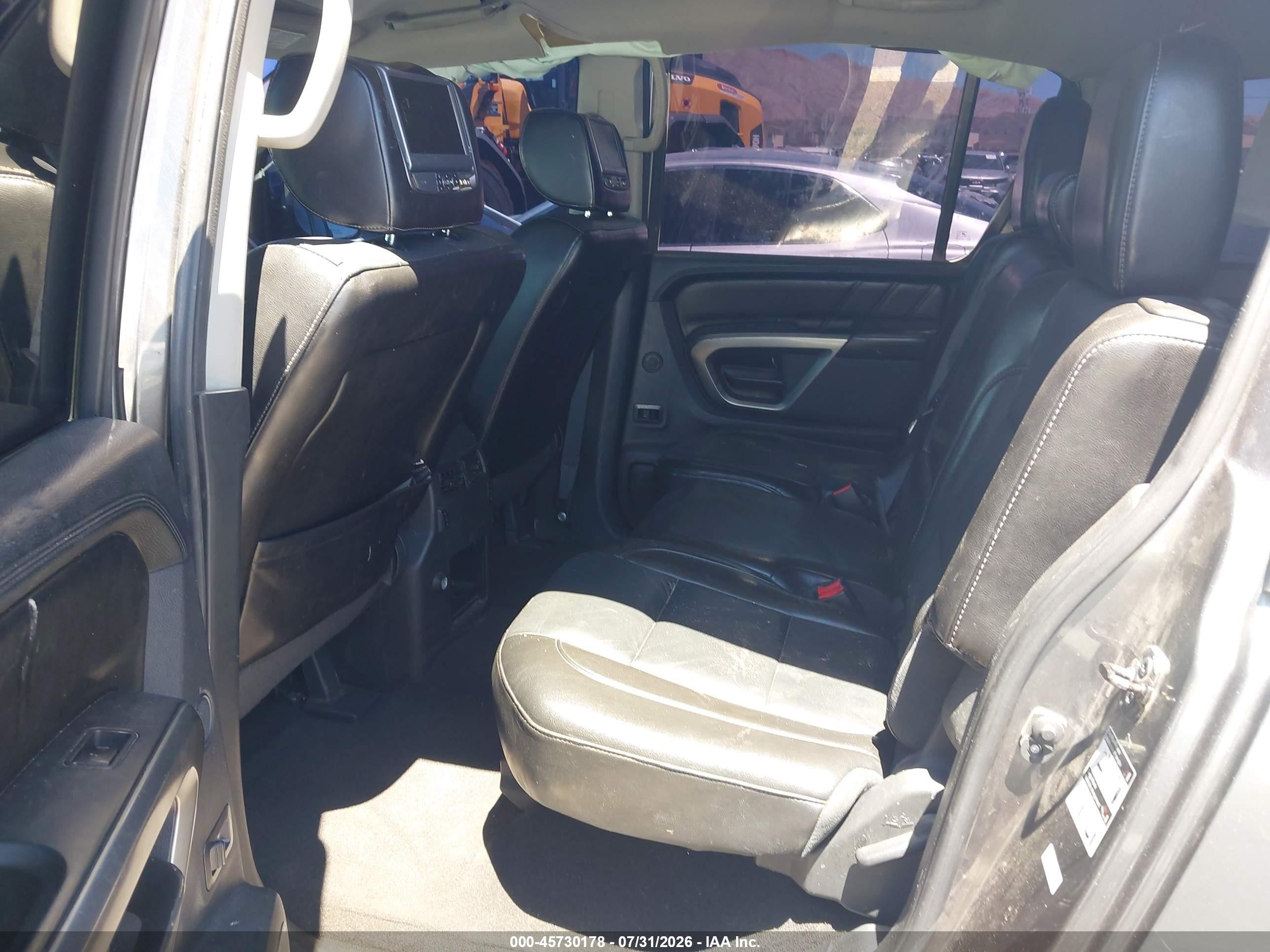 2015 Nissan Armada Platinum Silver vin: 5N1AA0ND8FN616713