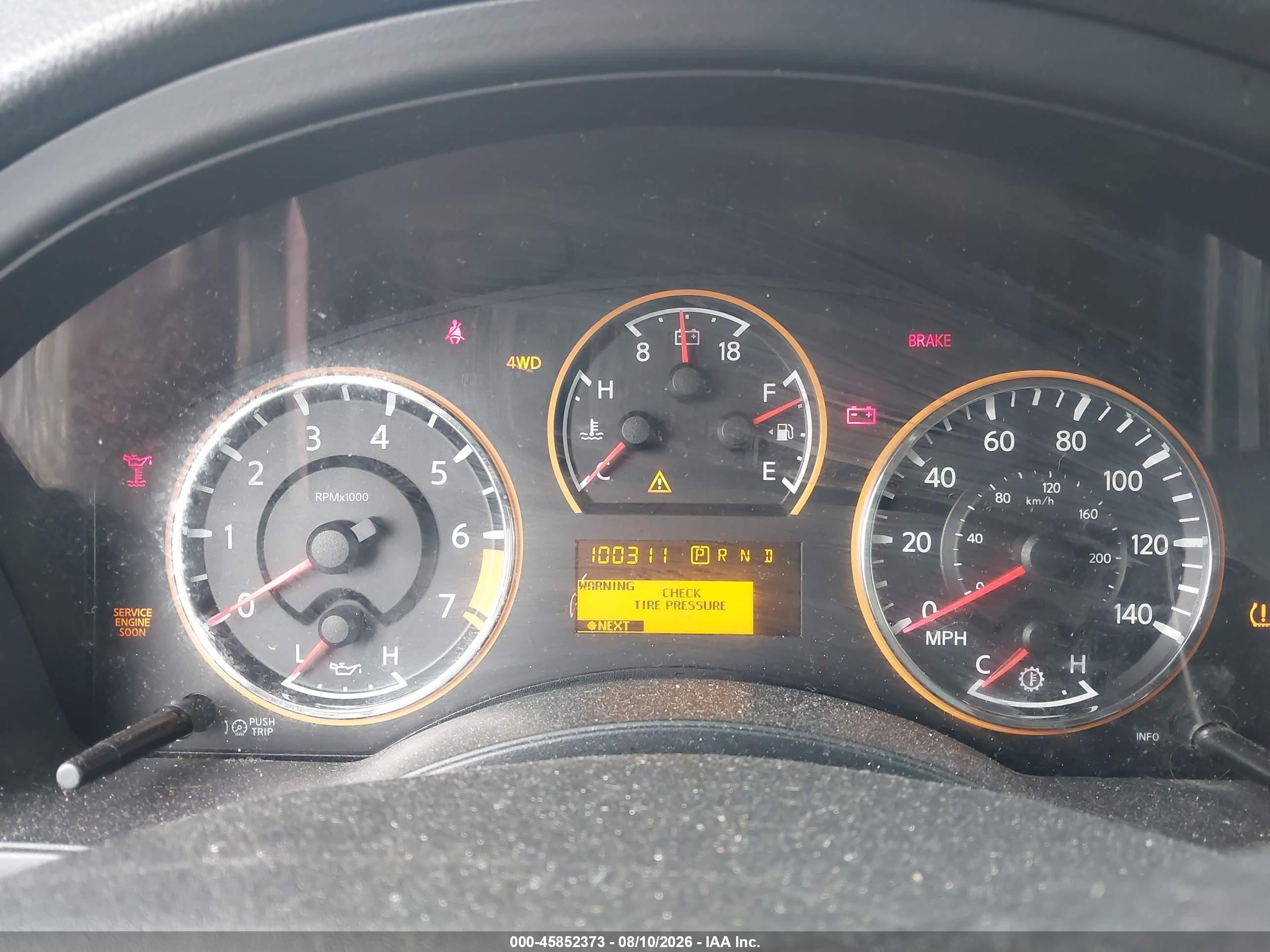 2011 Nissan Armada Platinum Maroon vin: 5N1AA0NE2BN616984