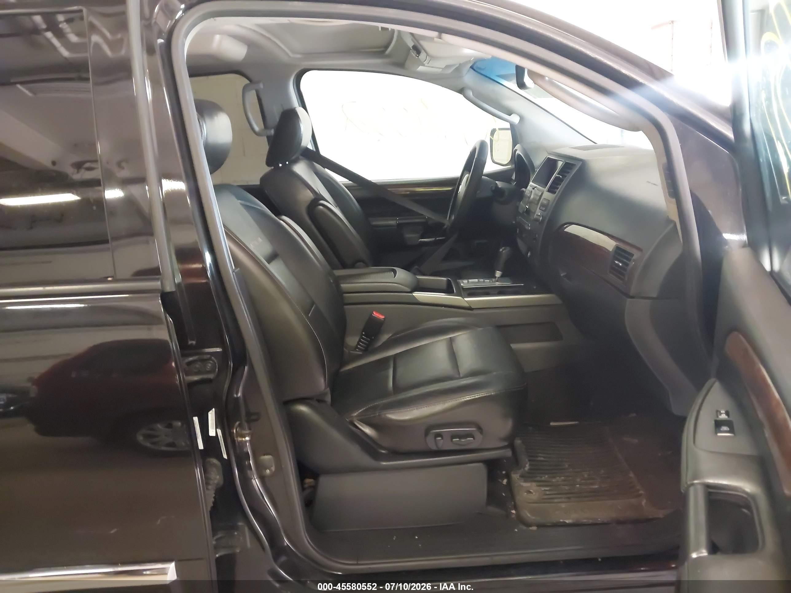 2011 Nissan Armada Platinum Черный vin: 5N1AA0NE4BN607042