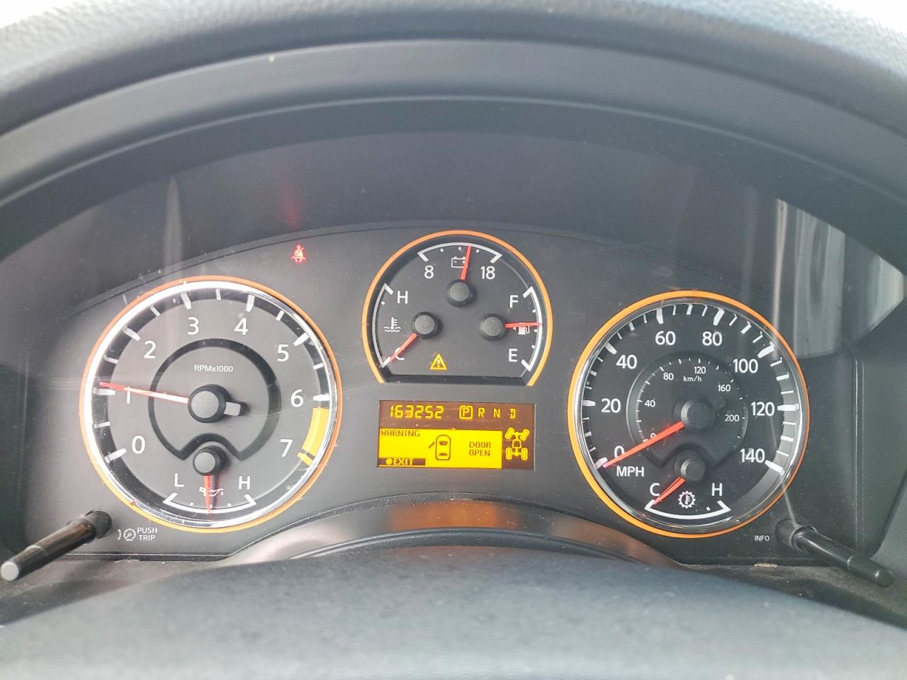 2013 Nissan Armada Platinum Серебряный vin: 5N1AA0NE4DN614480
