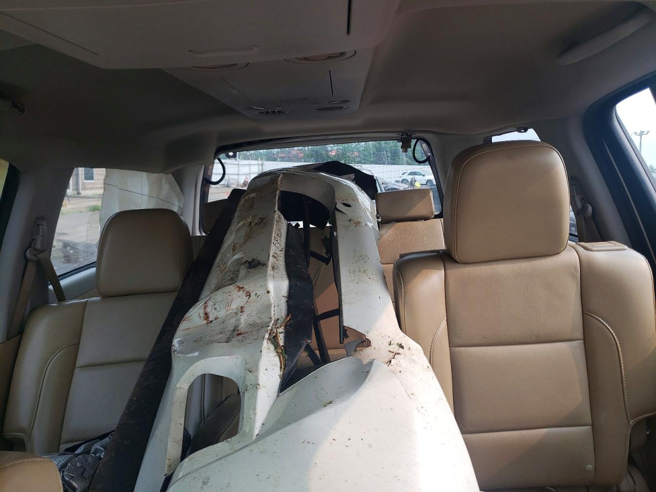 2014 Nissan Armada Platinum White vin: 5N1AA0NE9EN609664