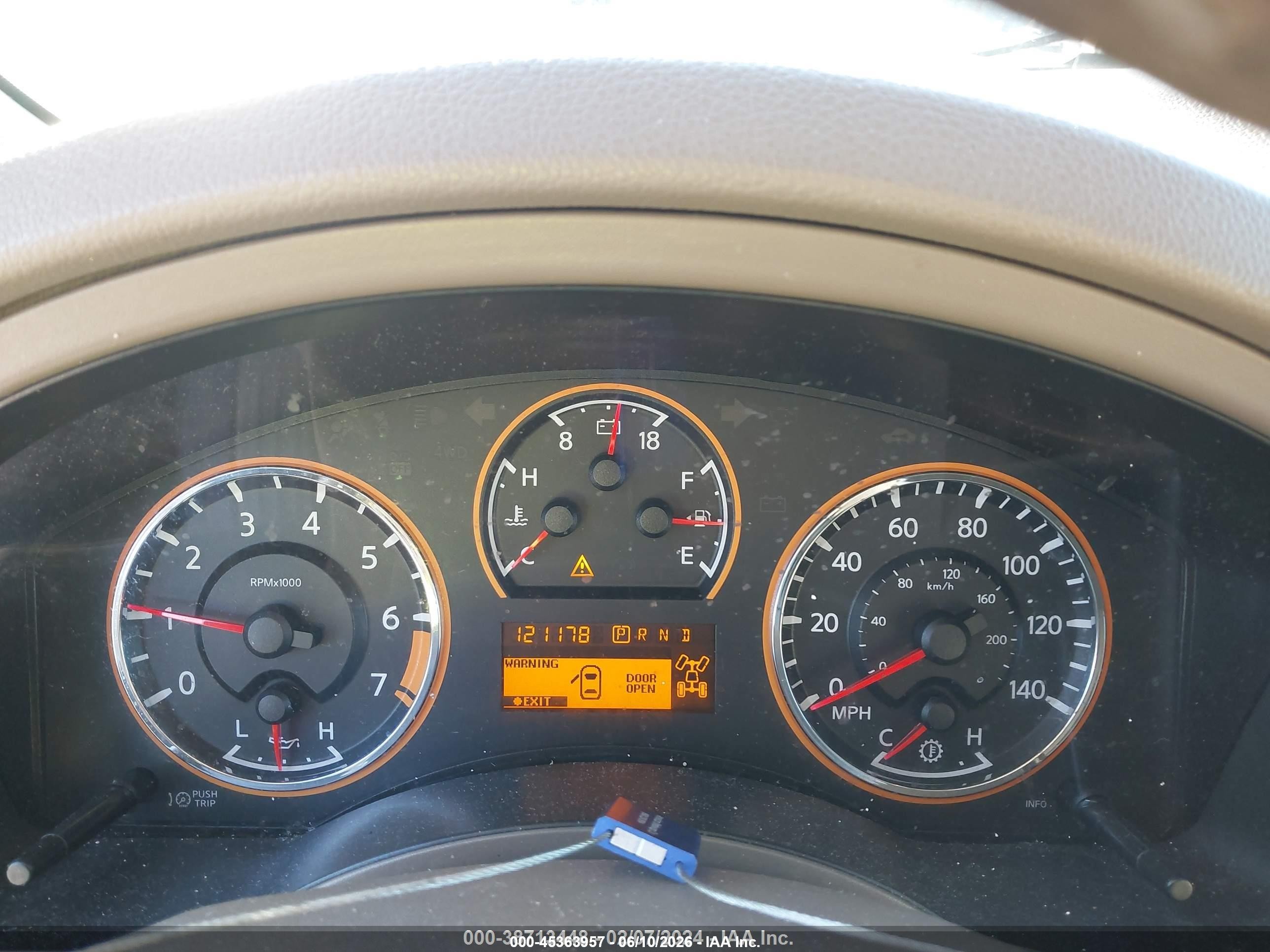 2015 Nissan Armada Platinum/sl/sv Red vin: 5N1AA0NEXFN620657