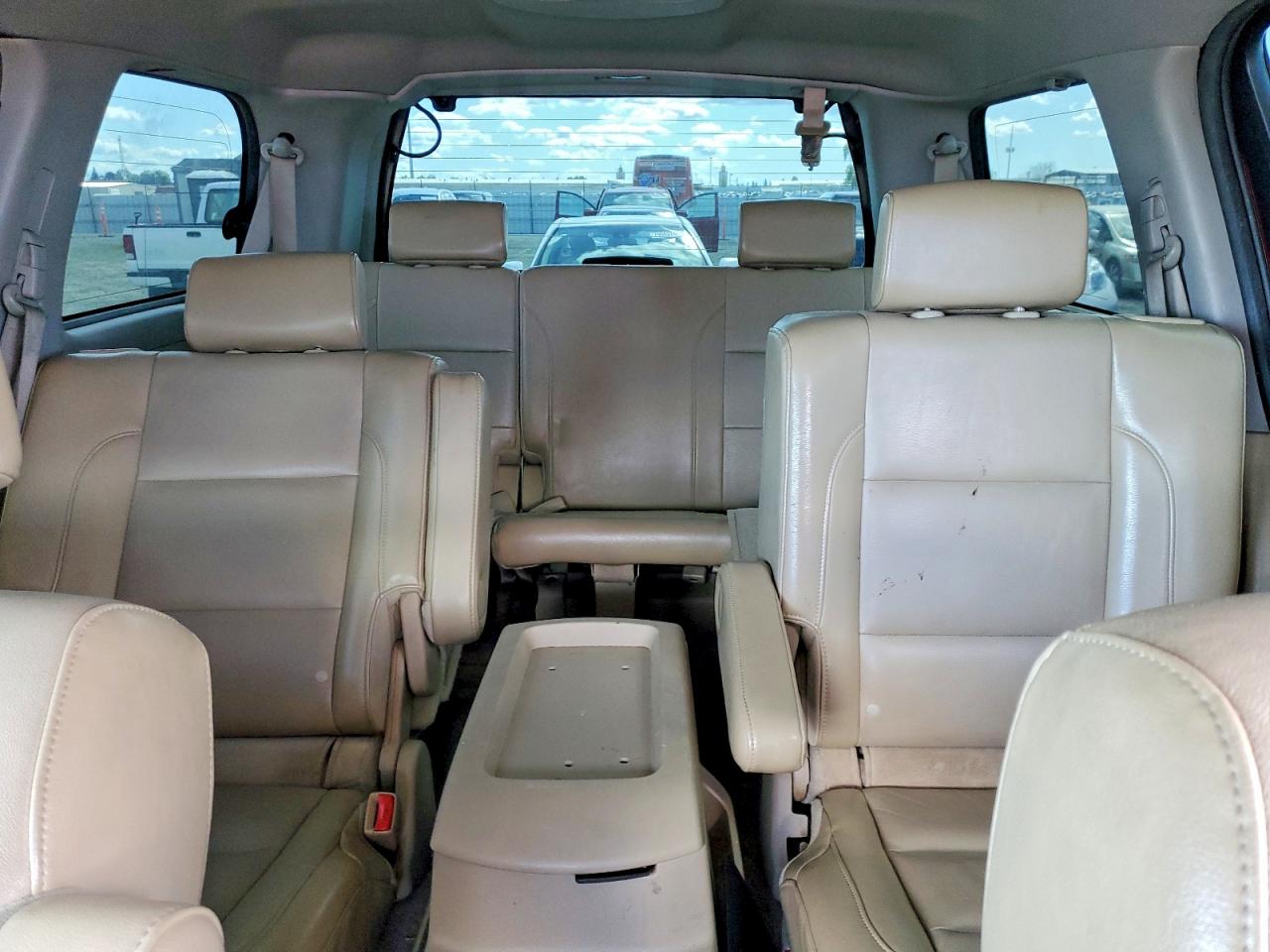 2011 Nissan Armada Platinum Red vin: 5N1AA0NF2BN617402