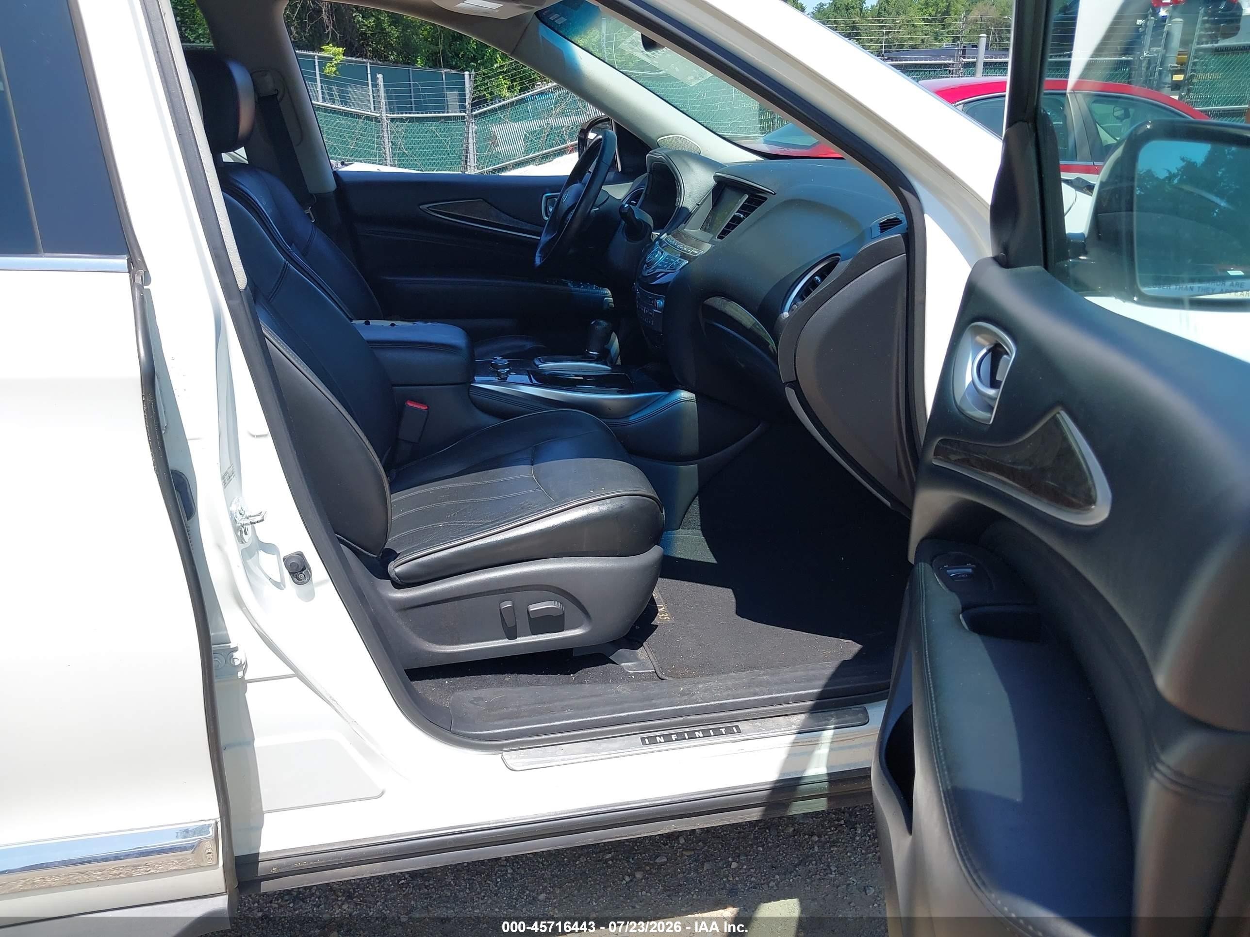 2013 Infiniti Jx35   White vin: 5N1AL0MM0DC310481