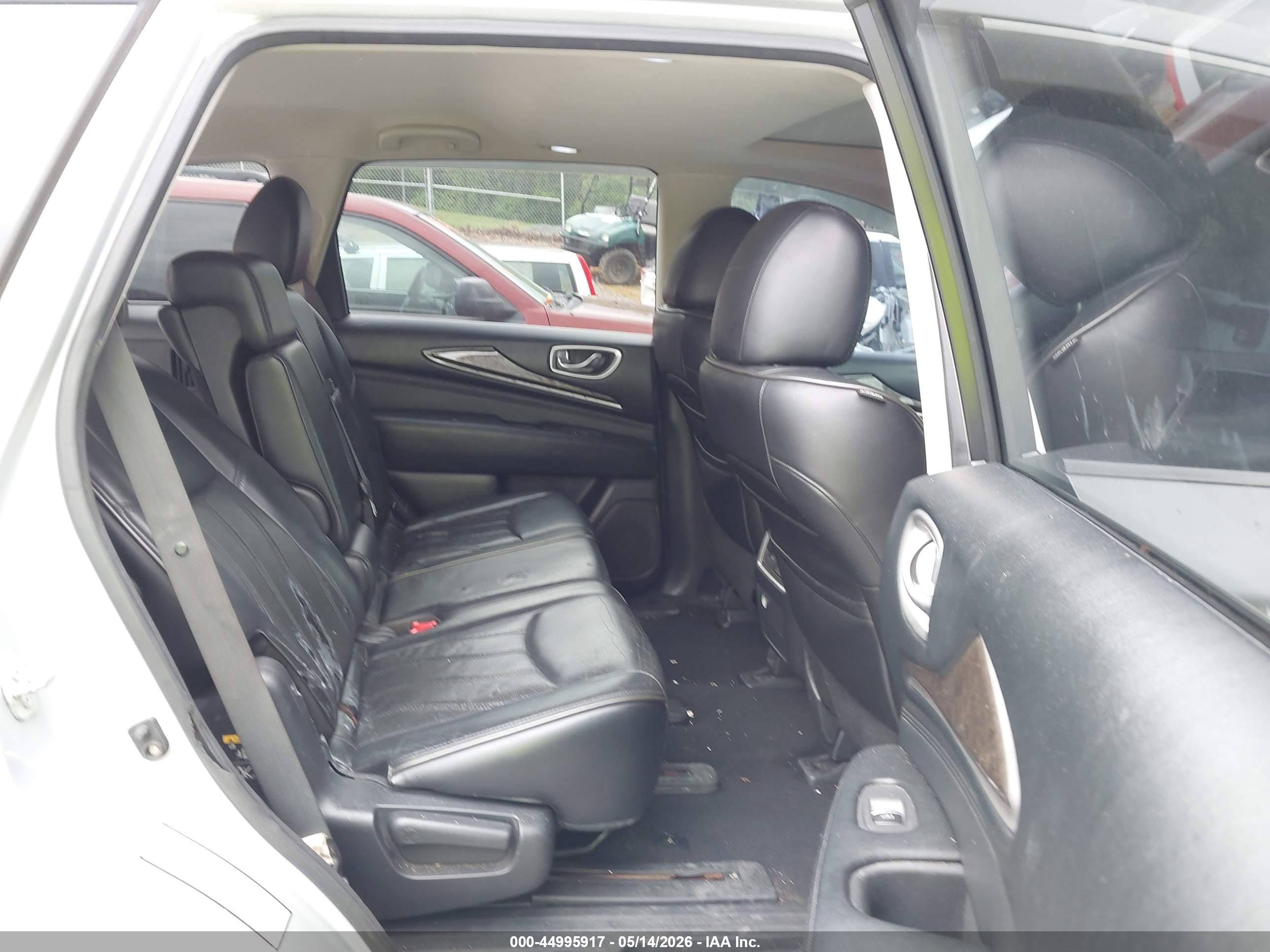 2013 Infiniti Jx35   Серебряный vin: 5N1AL0MM0DC333680
