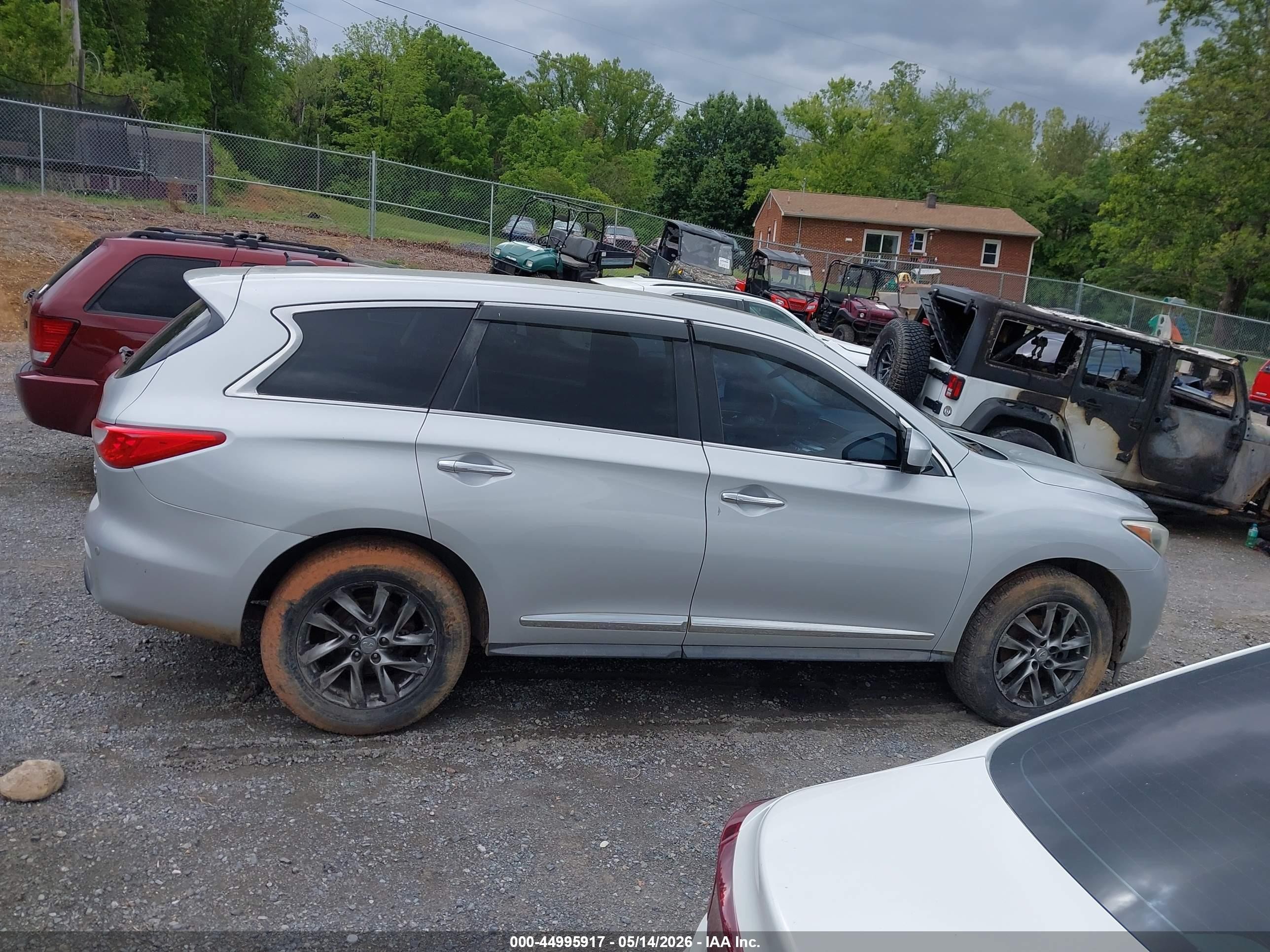 2013 Infiniti Jx35   Серебряный vin: 5N1AL0MM0DC333680