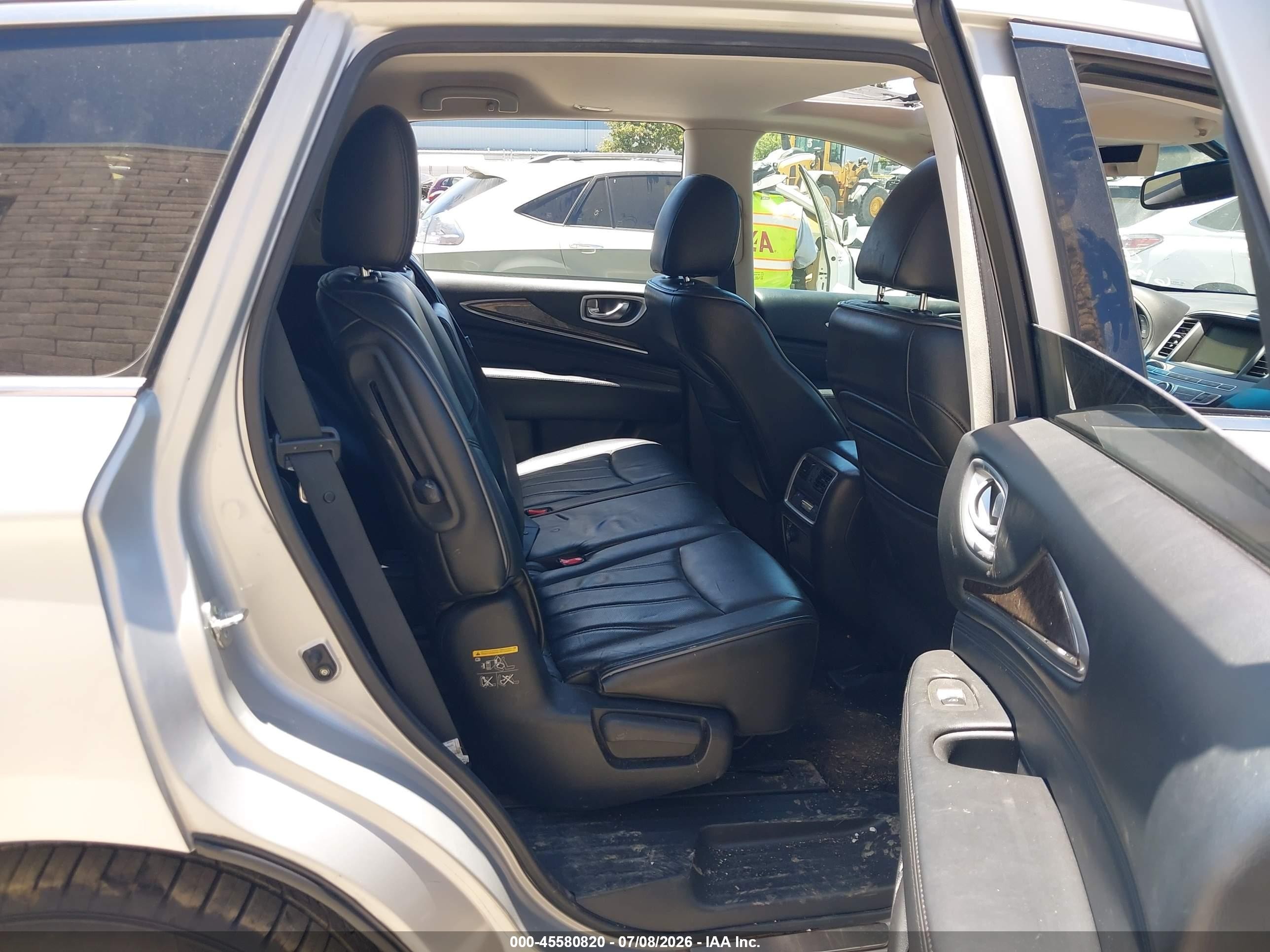 2015 Infiniti Qx60   Silver vin: 5N1AL0MM0FC500249